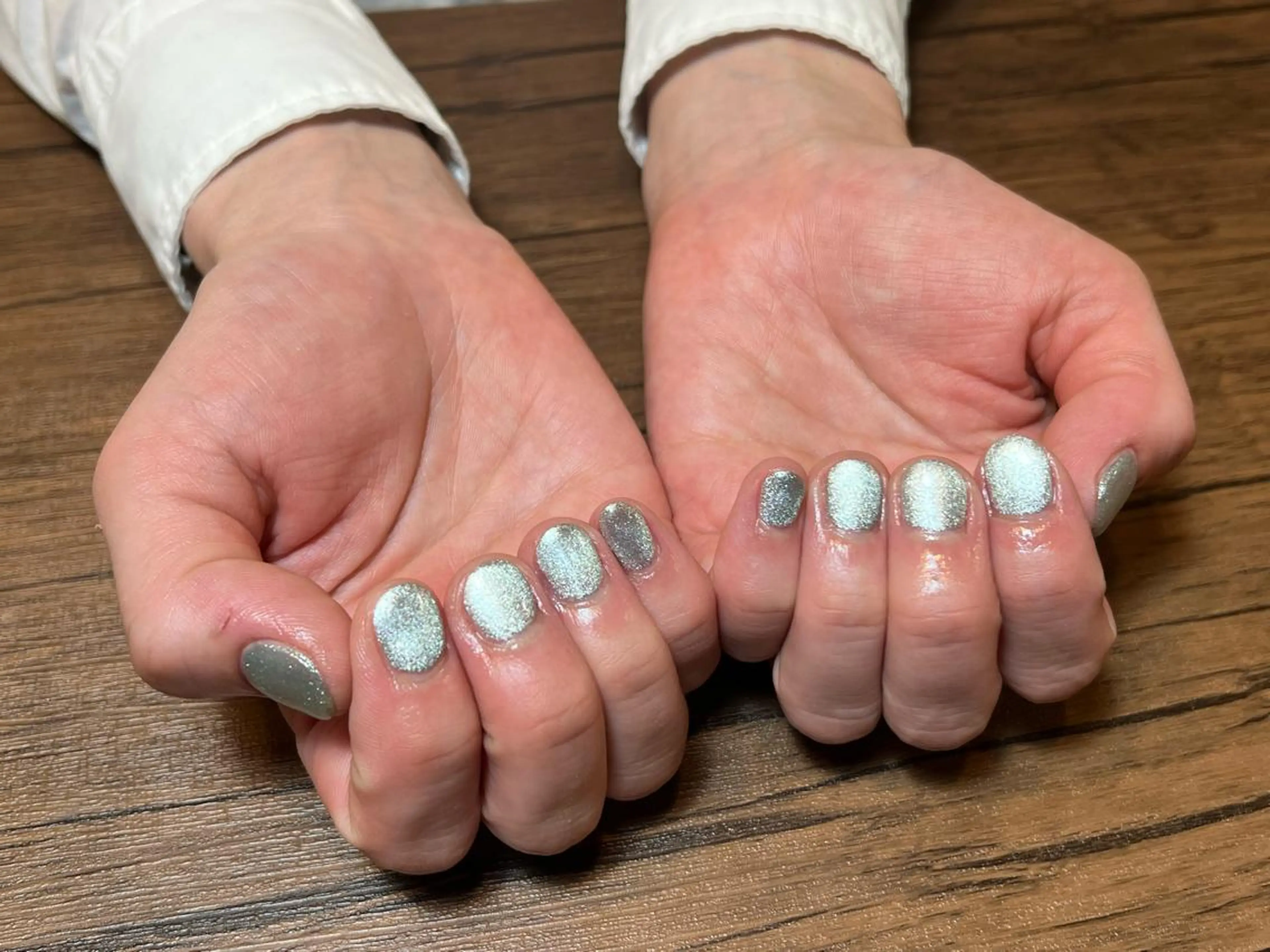 ネイル マグネットネイル マグネットワンカラー ワンカラーネイル HENRIETTA NAILSALONのネイルデザイン