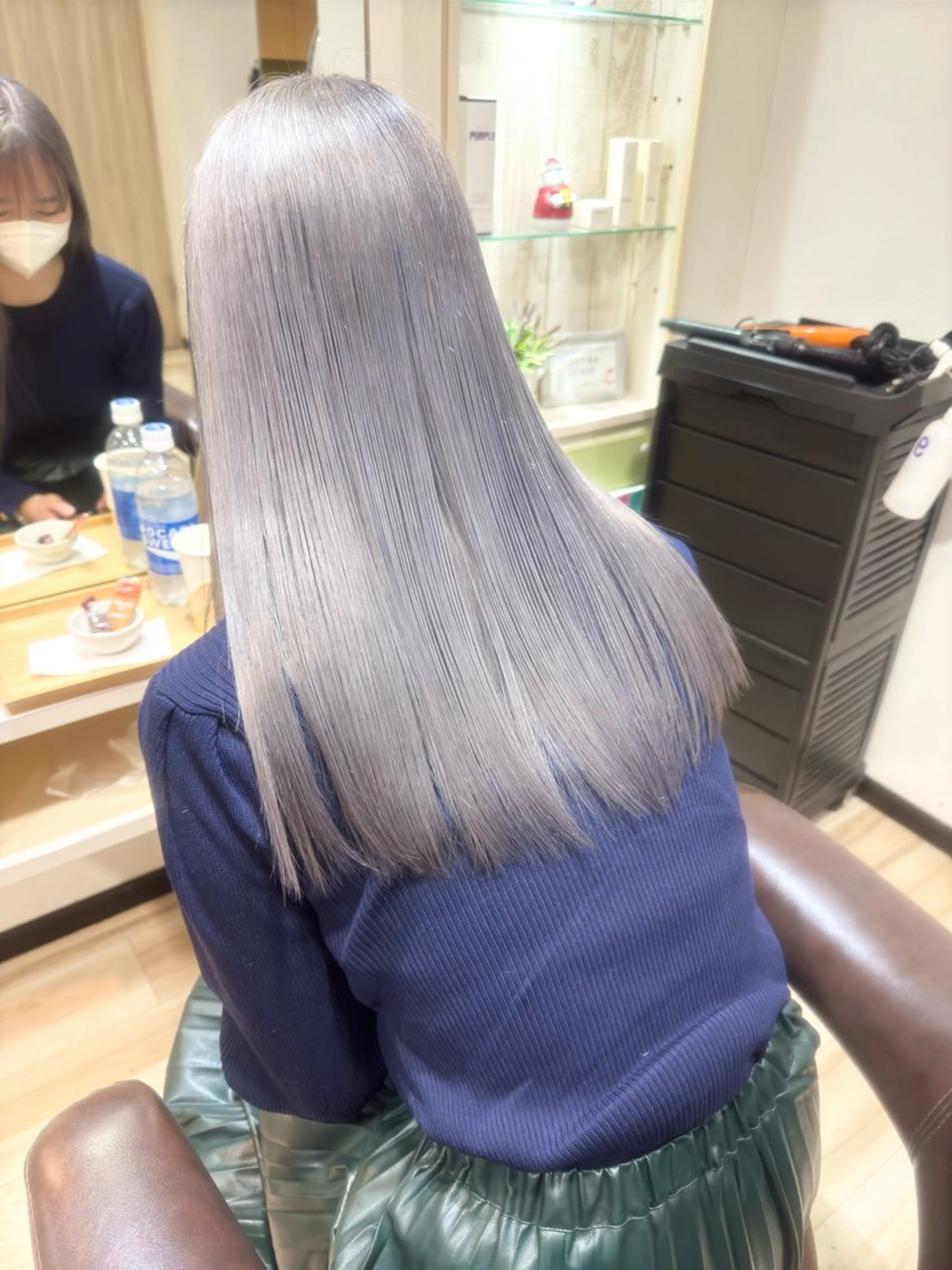 ロング カラー ブリーチ ケアブリーチ ダブルカラー ハイトーンカラー シルバー ヘアカラー トリートメント 🌈派手髪ハイトーン 🌈鈴木亮太🌈のヘアスタイル