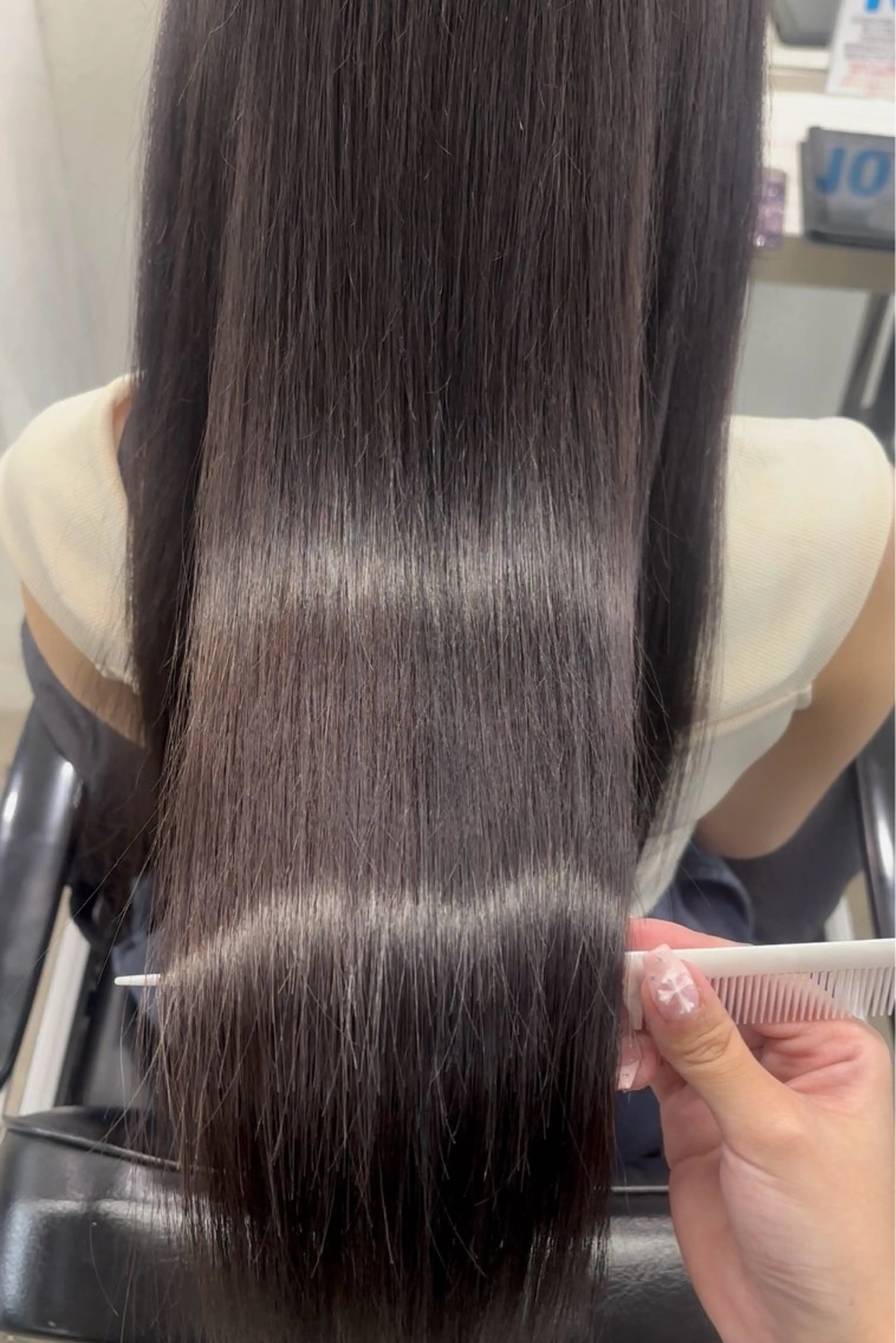 ✨おすすめメニュー✨透明感カラー＋髪質改善トリートメントの写真