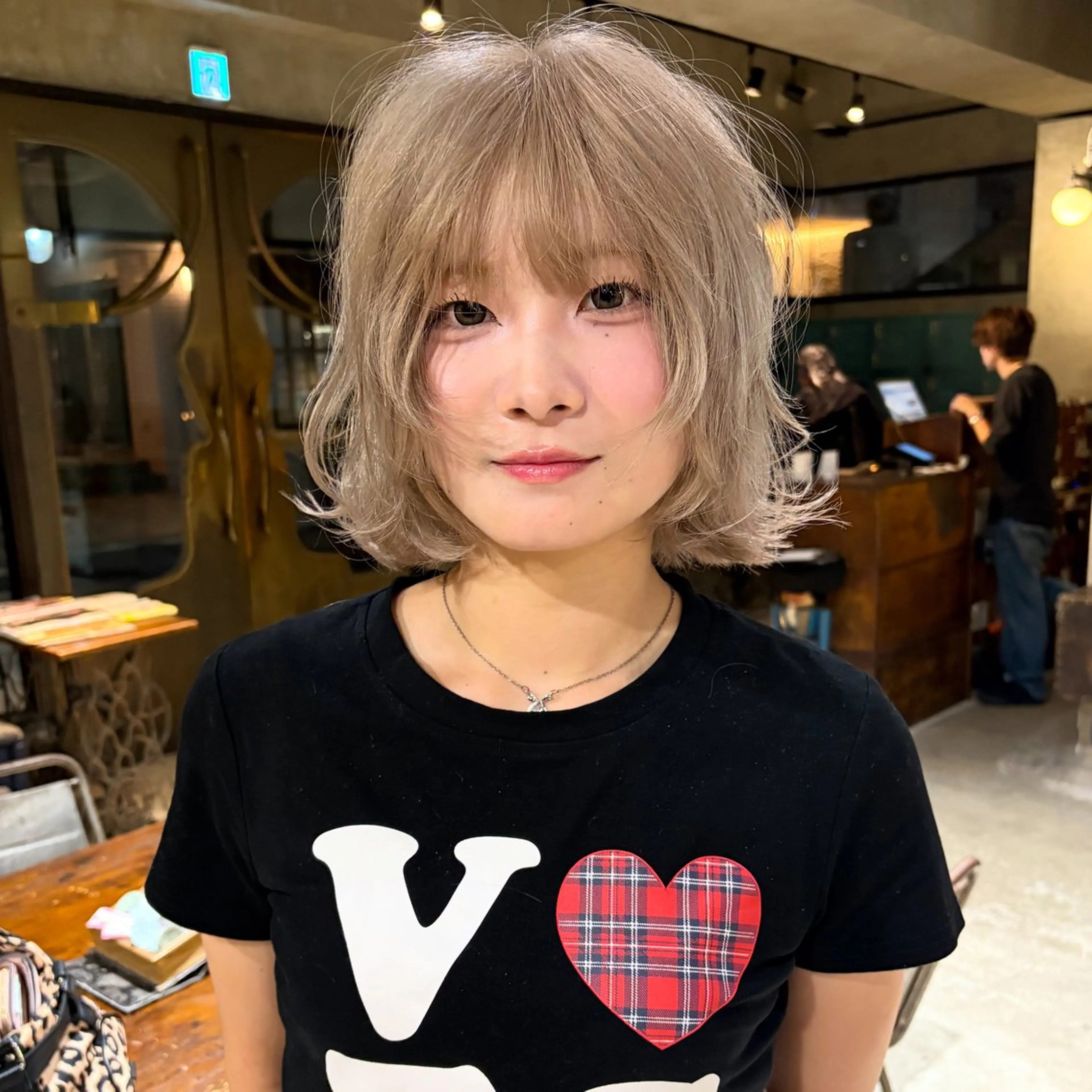 ショート カラー ヘアアレンジ ハイトーン/美髪矯正 🍃大江拓実のヘアスタイル