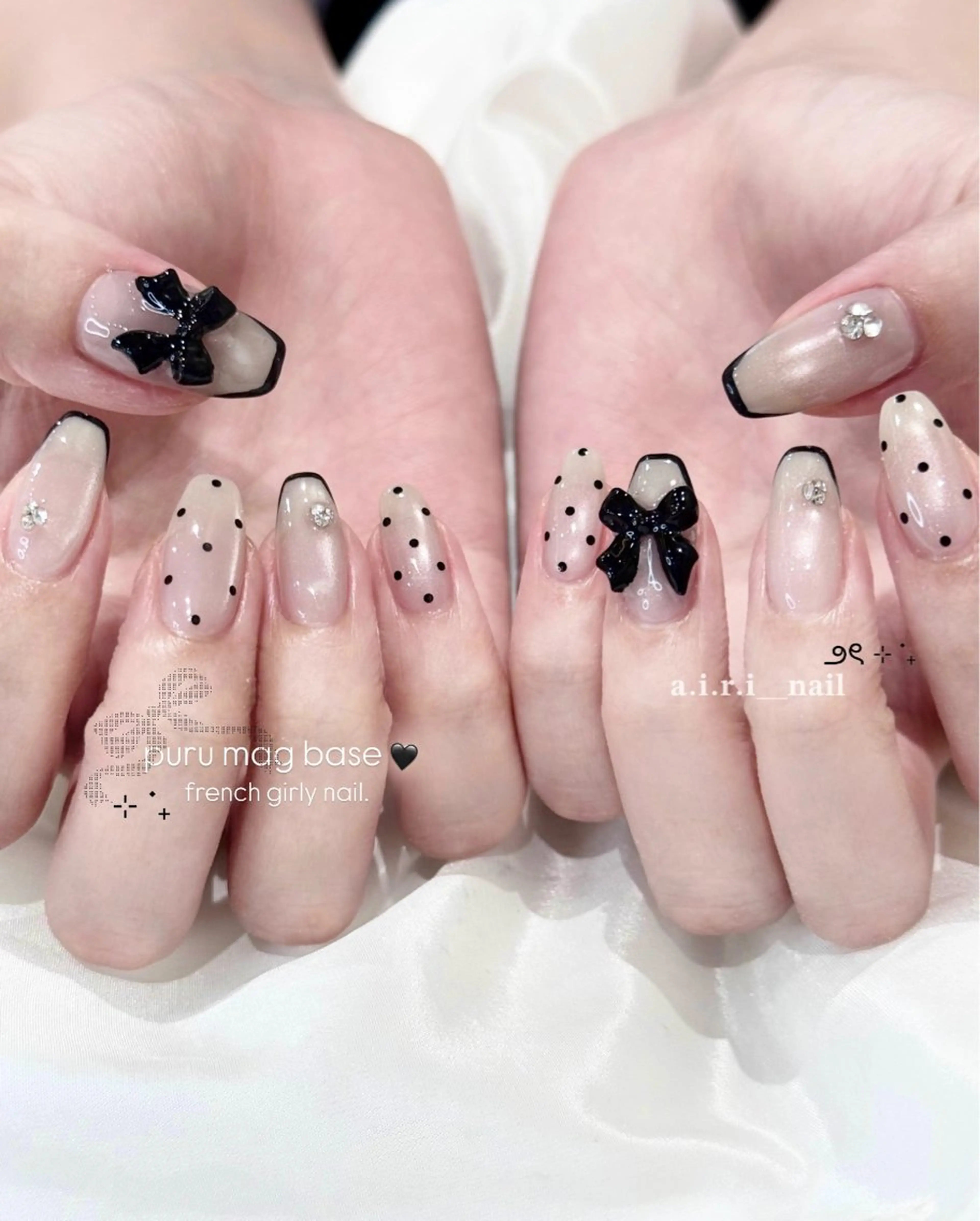 ネイル オーロラネイル ジェルネイル ガーリー グラデーション マグネットネイル ハンドネイル 𝗮𝗶𝗿𝗶 🌙のネイルデザイン