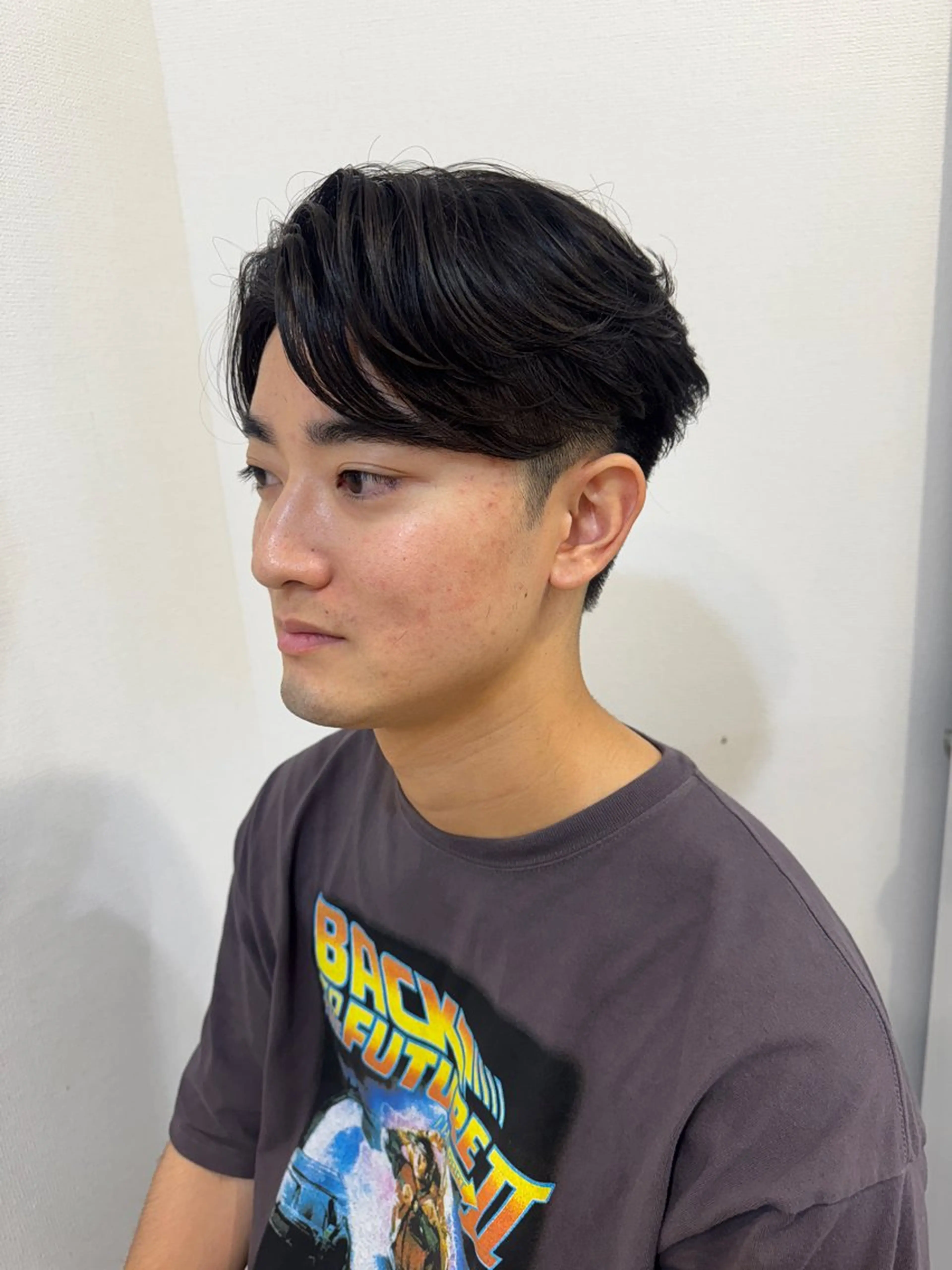 ミディアム パーマ メンズ ミディアムパーマ フェザーパーマ メンズパーマ カット パーマ トリートメント 似合う髪型が 分からない方へのヘアスタイル