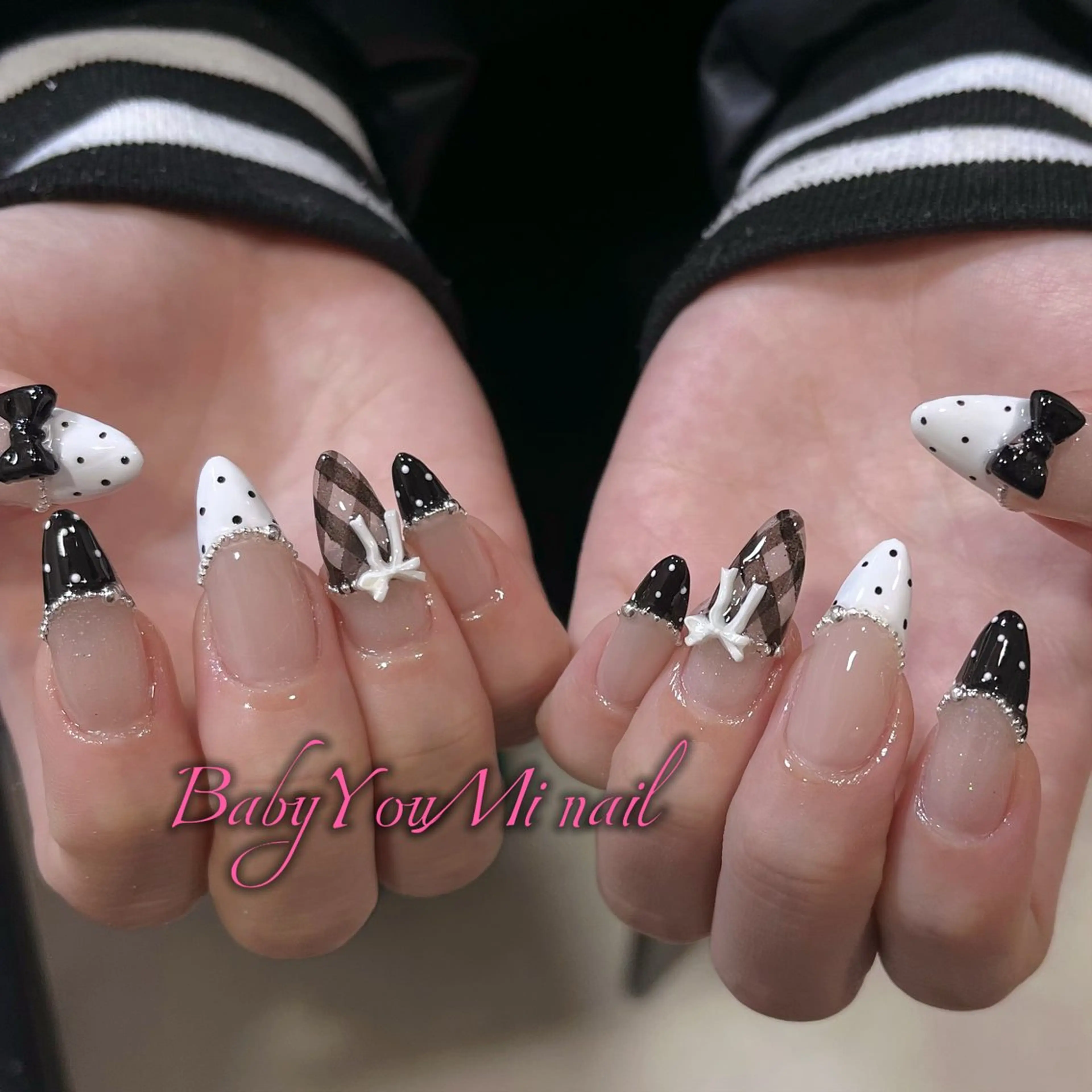 ネイル オーロラネイル 成人式 フットネイル フレンチネイル ジェルネイル ハンドネイル Oomiya 服部のネイルデザイン