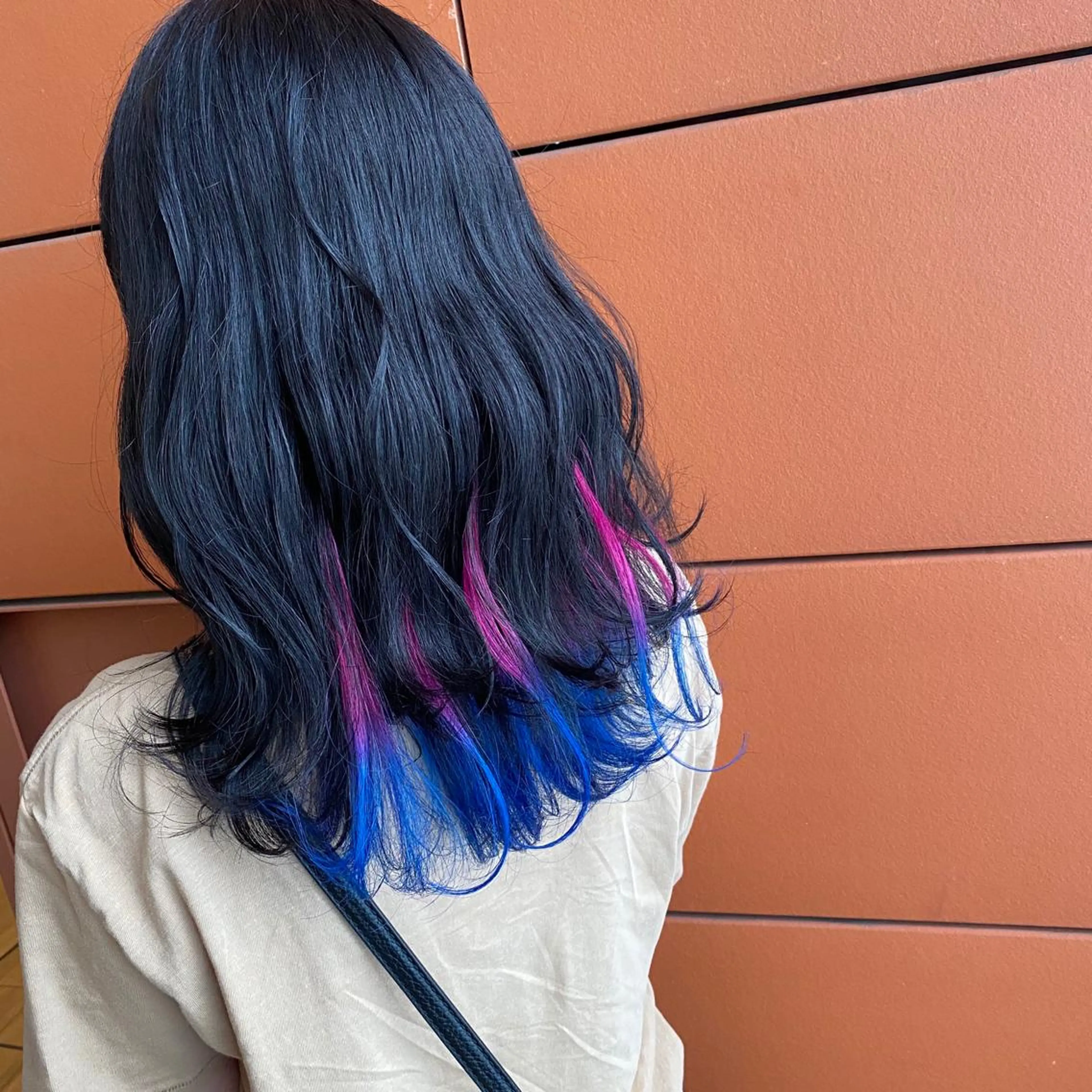 ロング カラー 井手 孔介のヘアスタイル