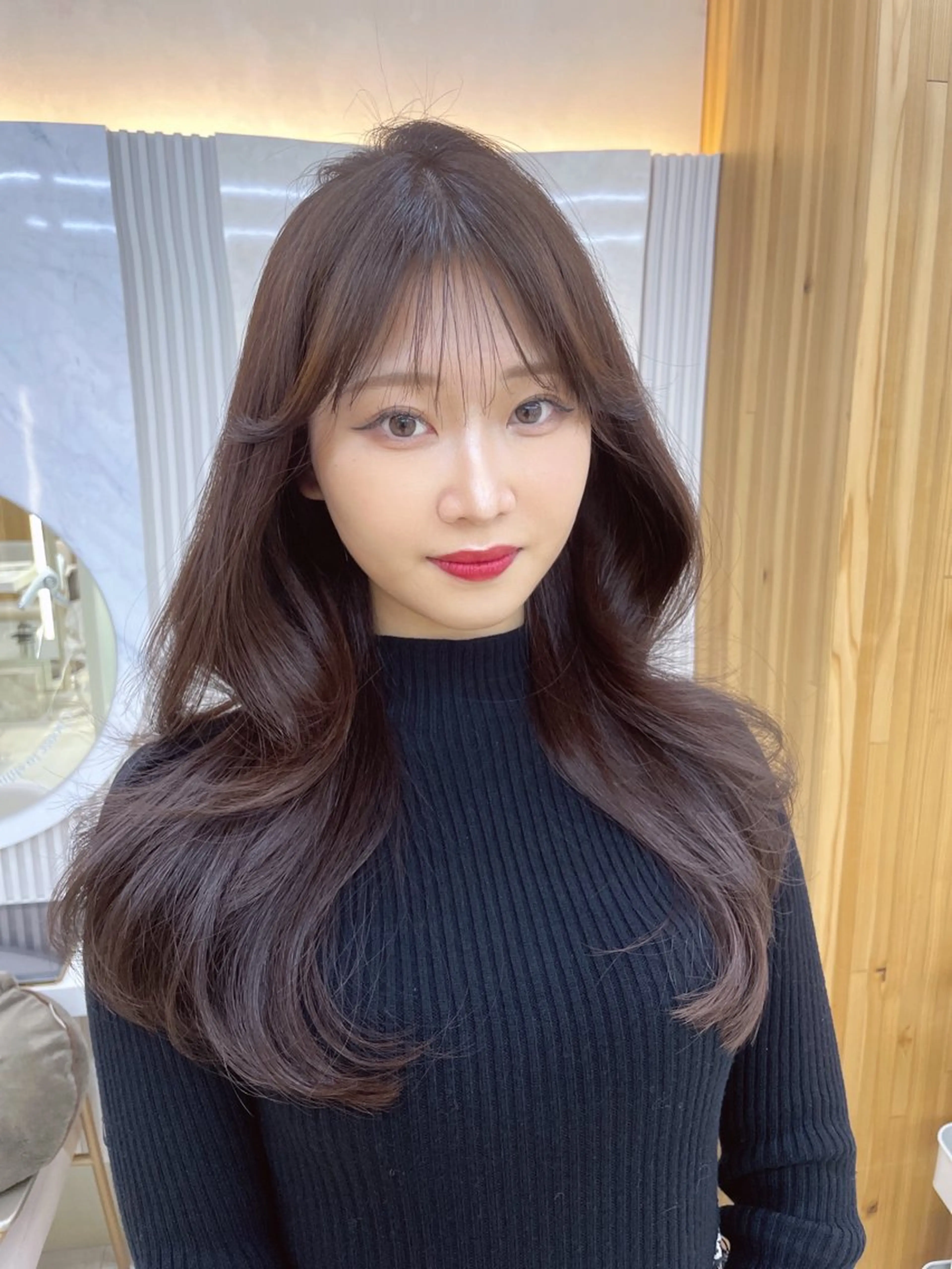 ロング レイヤー/顔周り /透明感/TAKUのヘアスタイル