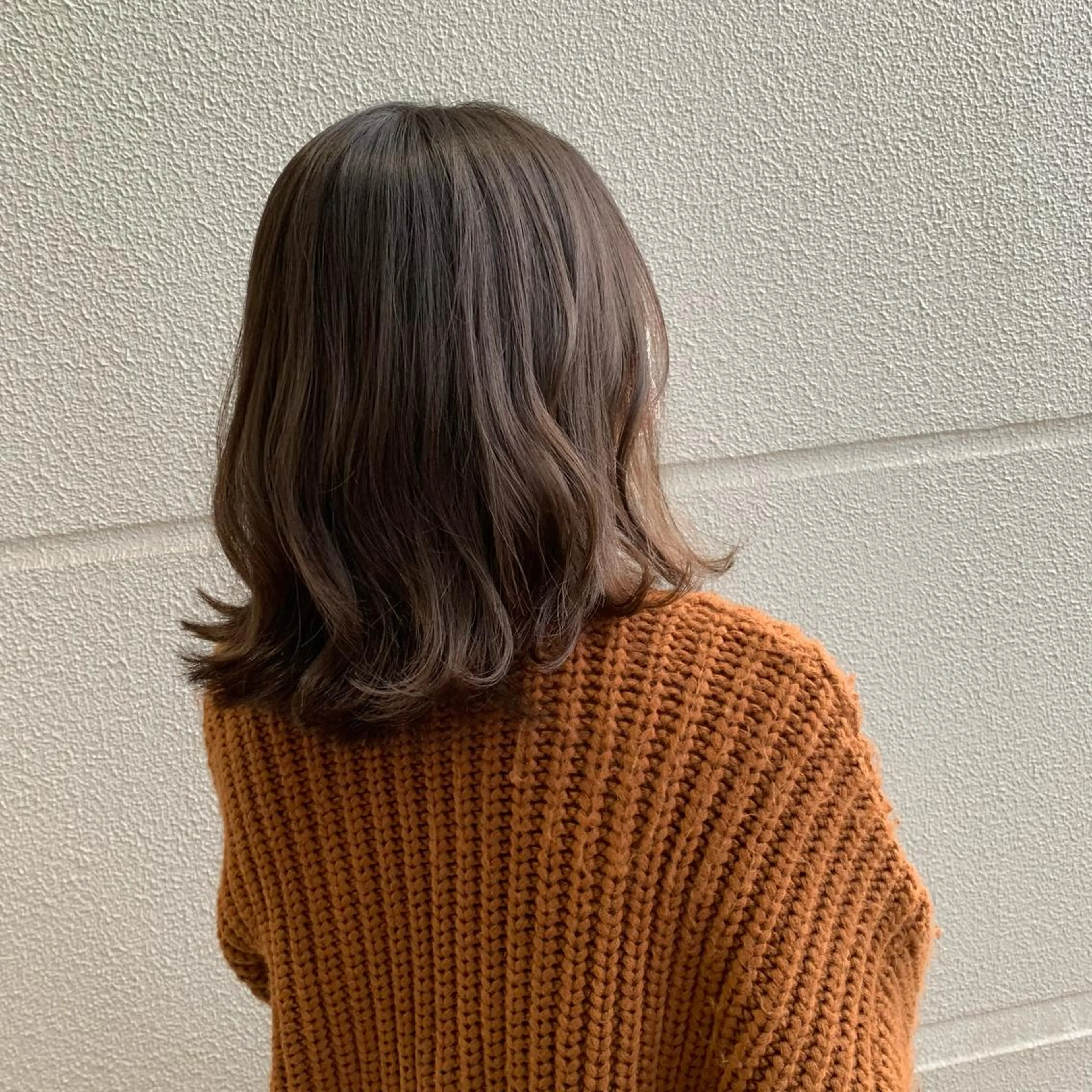 ミディアム レイヤーカット カット ヘアカラー 佐々木 優衣のヘアスタイル