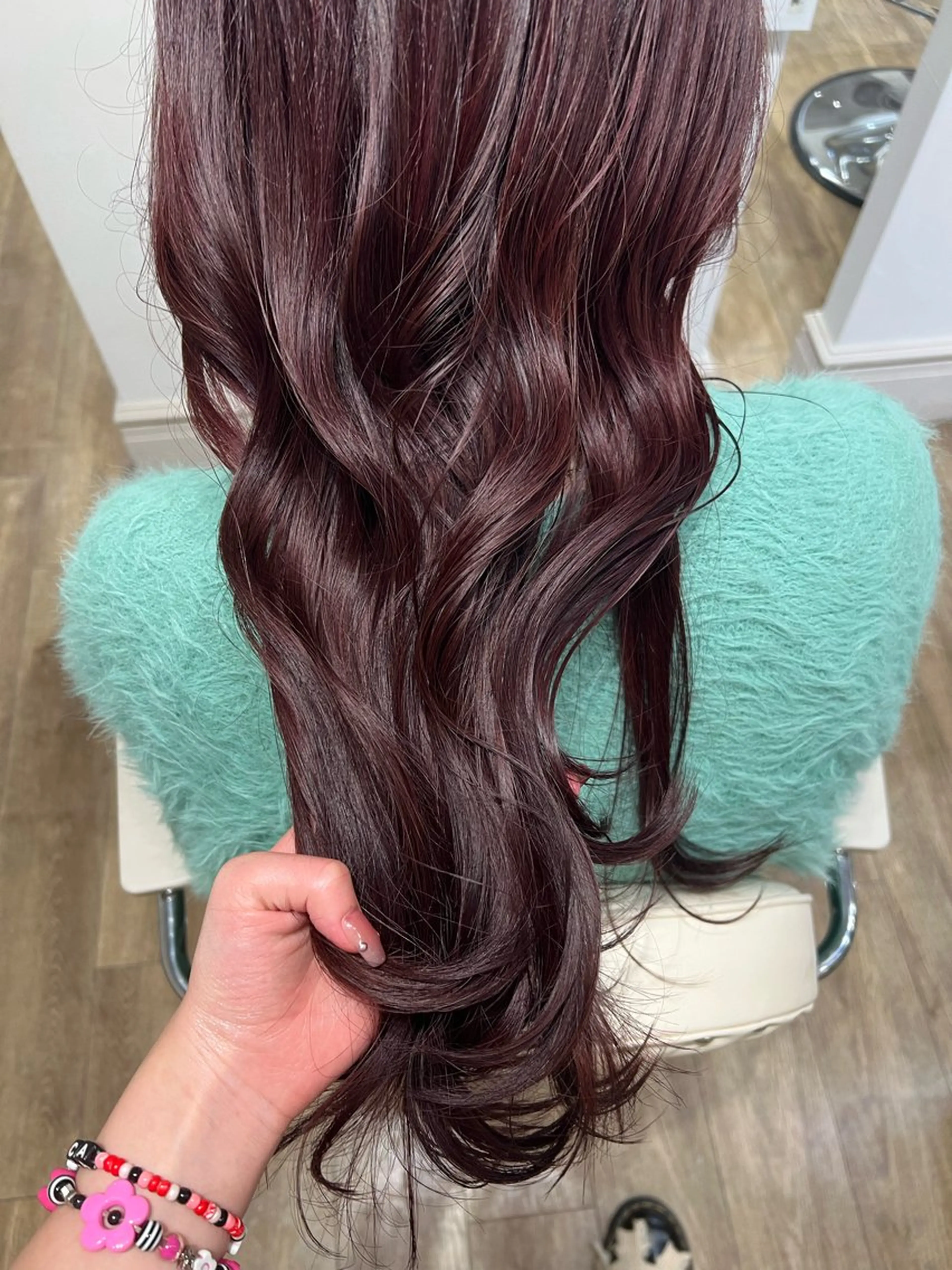 ロング カラー レッドカラー 髙橋 秀果のヘアスタイル