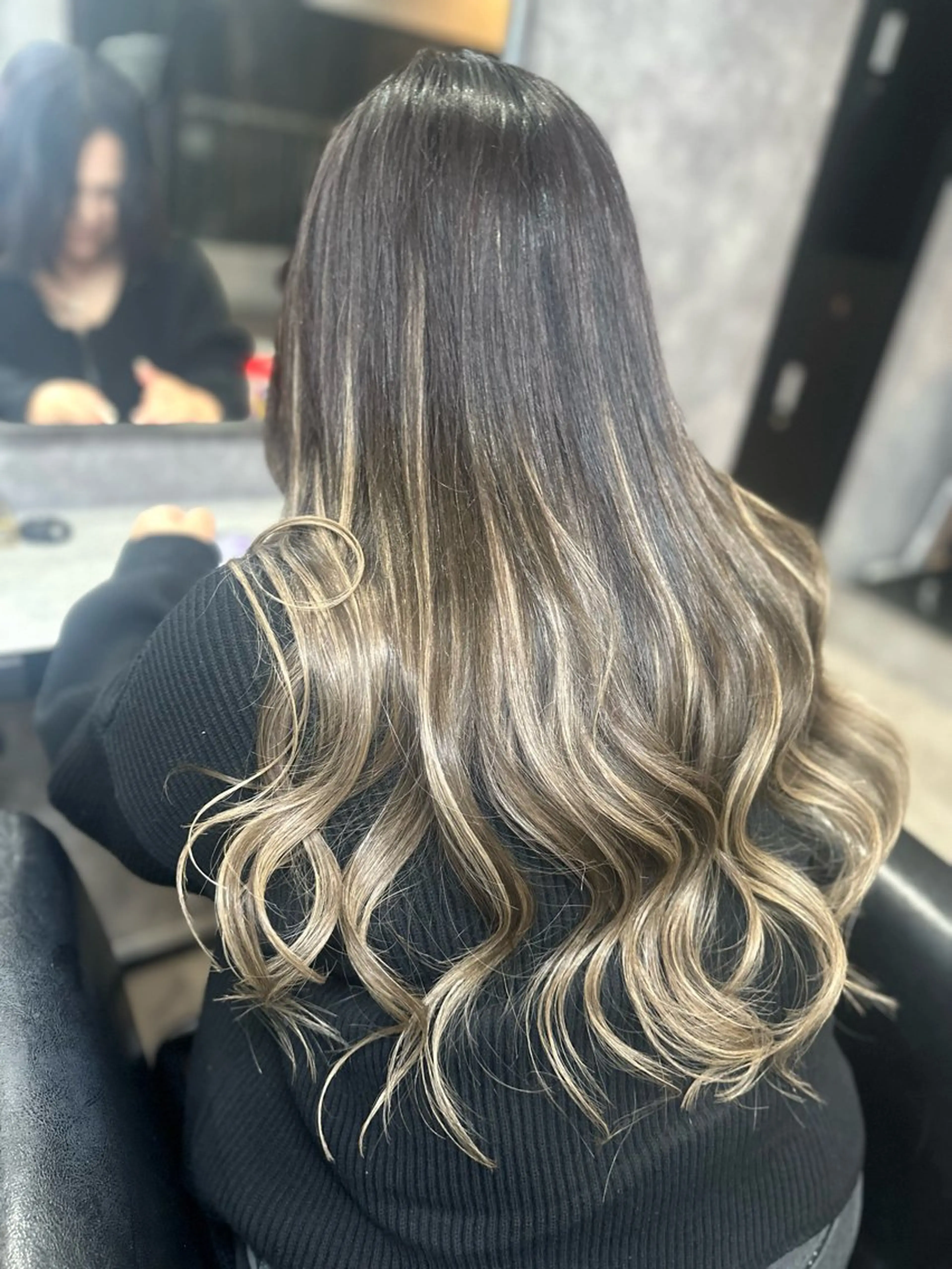 ロング カラー プルエクステ グラデーションカラー エクステ 🪡プルエクステ🪡 カラエク評価◎ユウゴのヘアスタイル