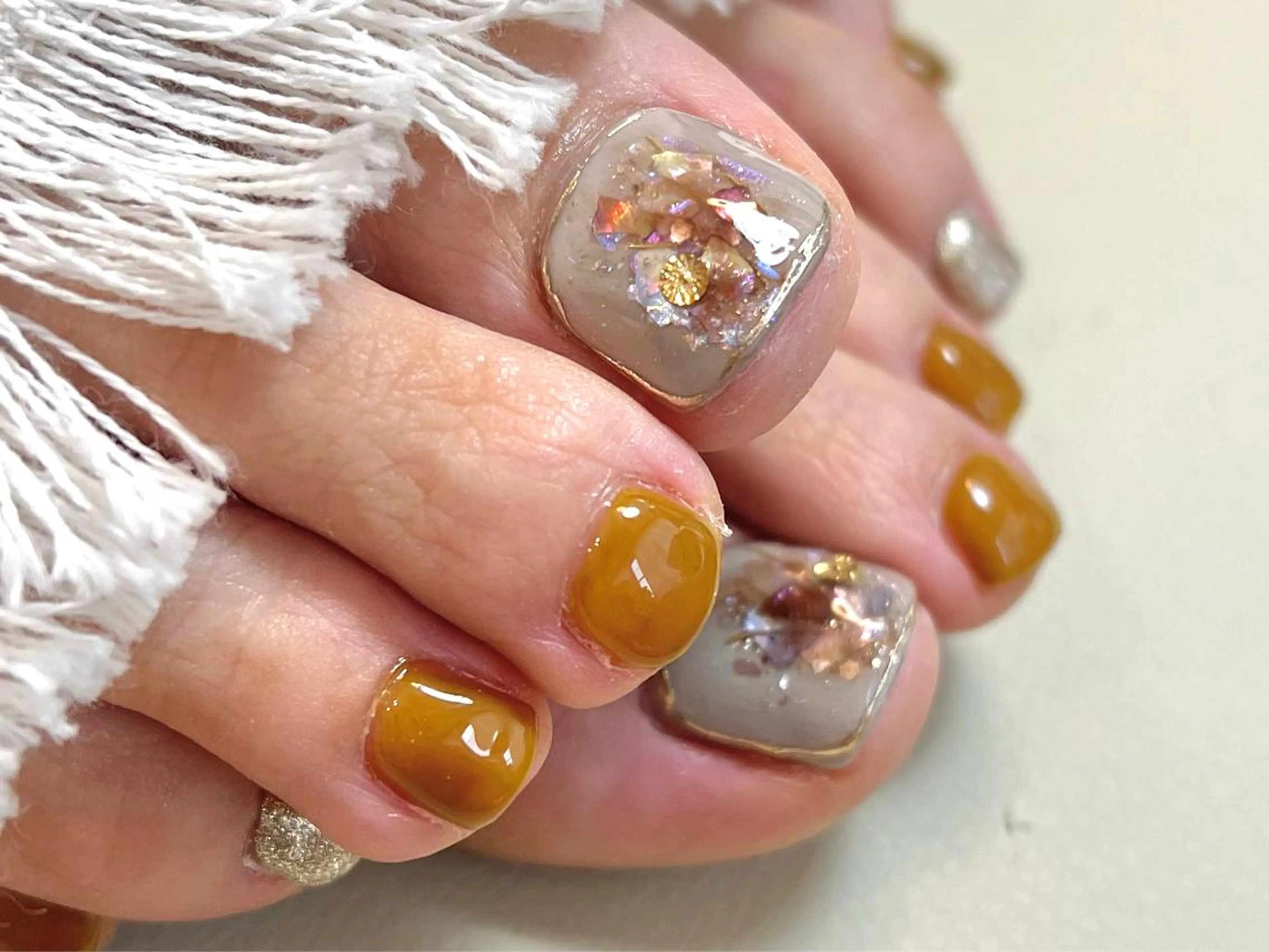 ネイル フットネイル ニュアンスネイル nailsalon muguetのネイルデザイン