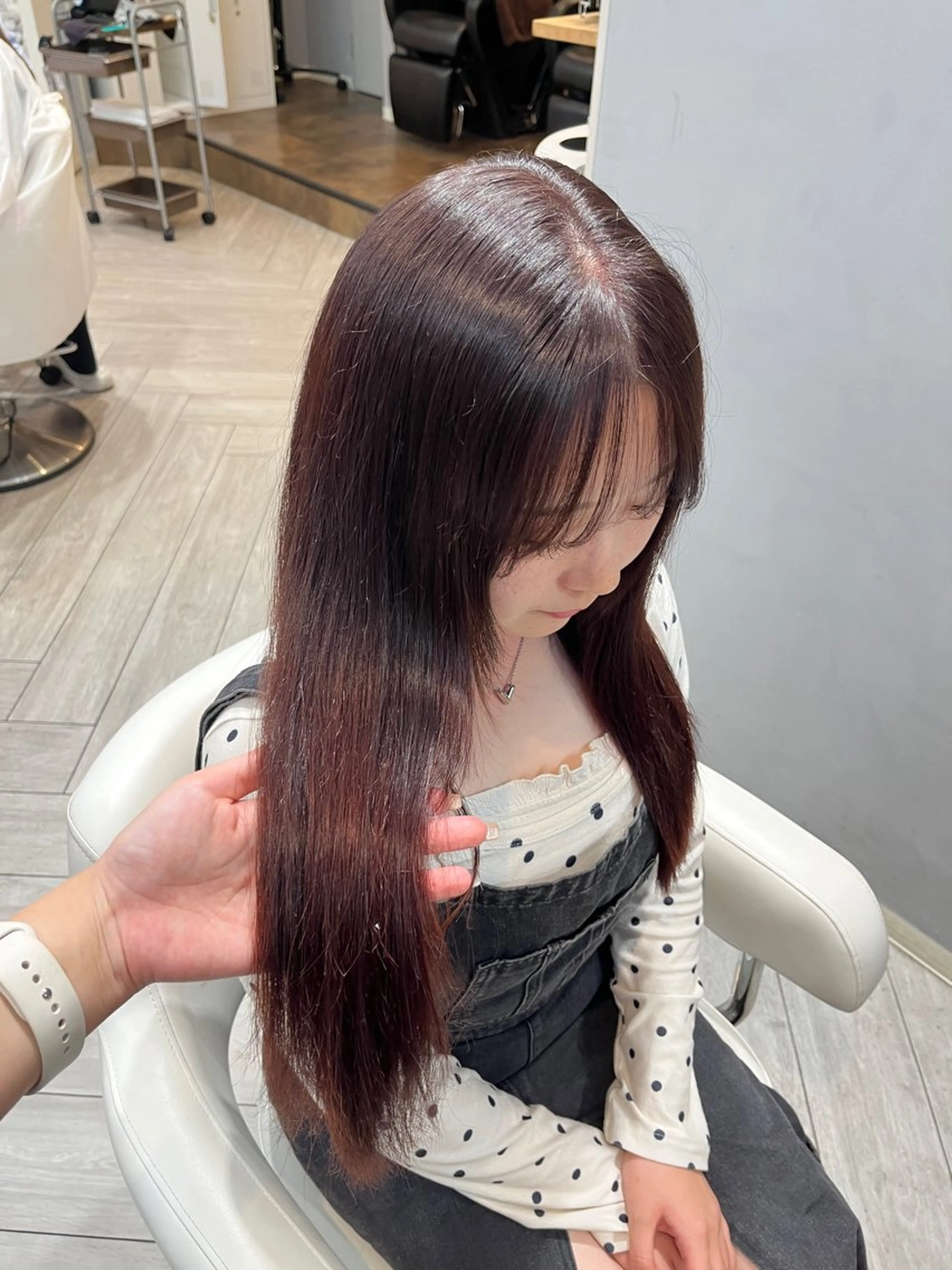 ロング レッドブラウン 髪質改善 似合わせカット カット ヘアカラー トリートメント AVANCE. chisatoのヘアスタイル