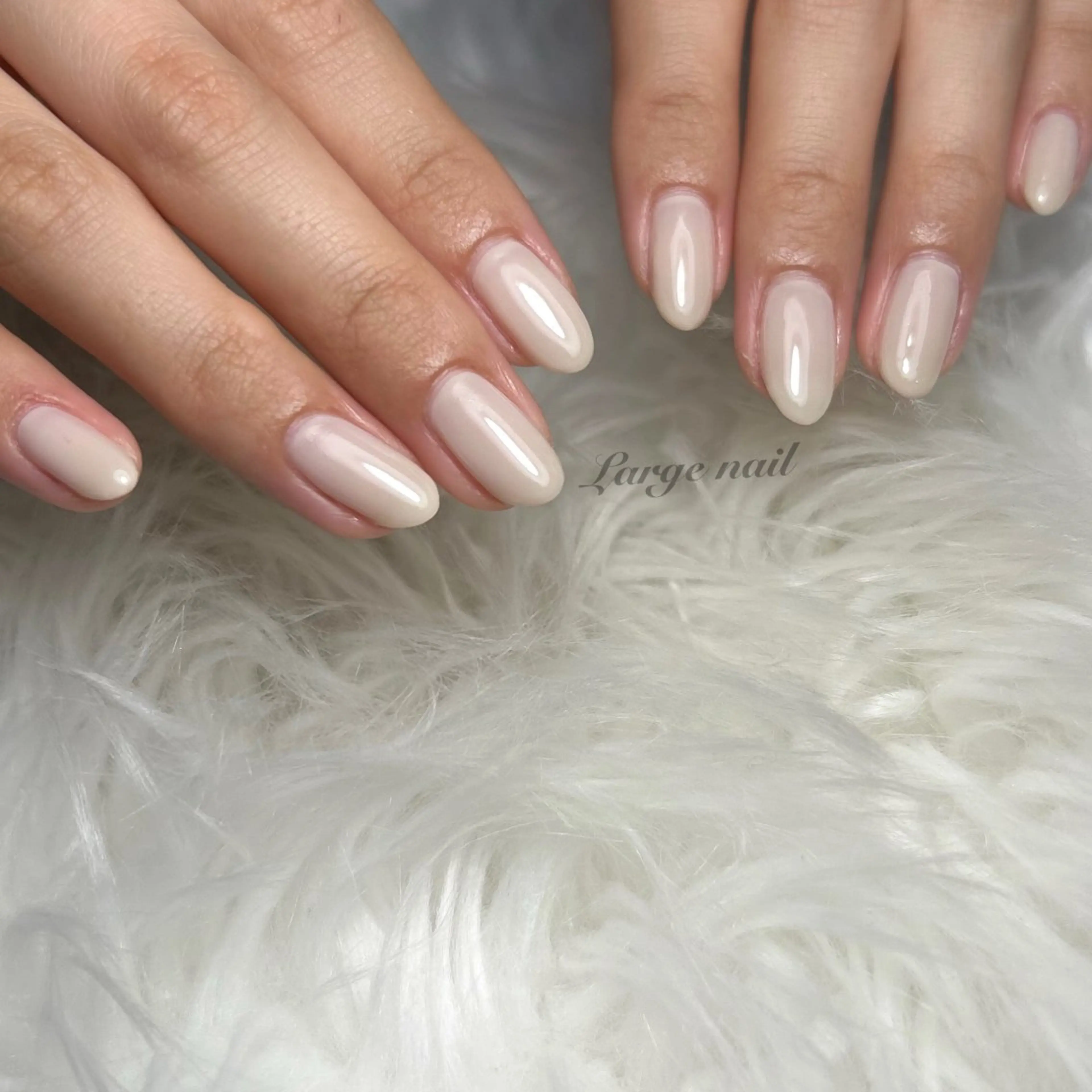 ショート ハンドネイル Large Nailのネイルデザイン
