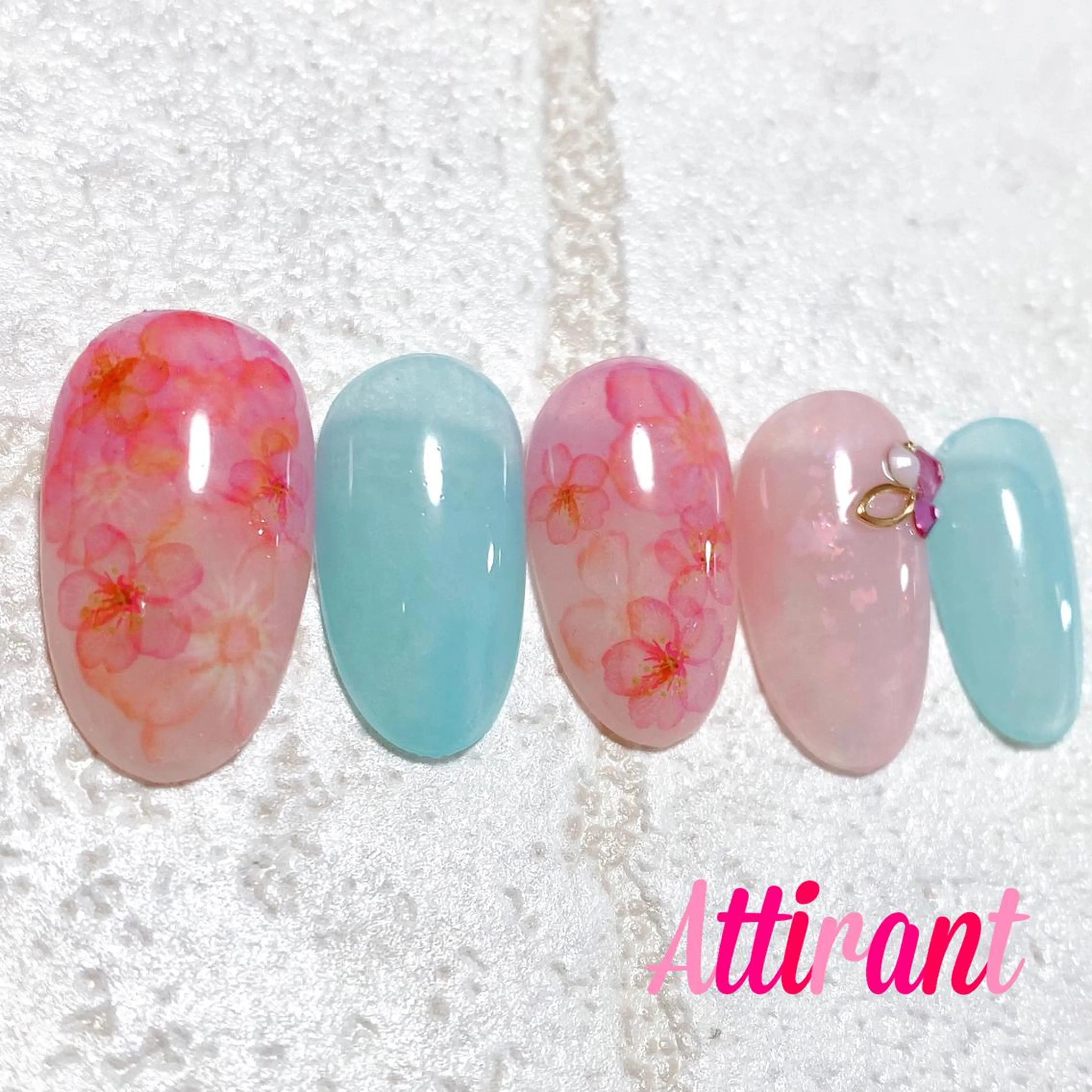 ネイル 桜ネイル ハンドネイル ネイルサロン アティロン所属・ネイルサロン アティロンのネイルデザイン