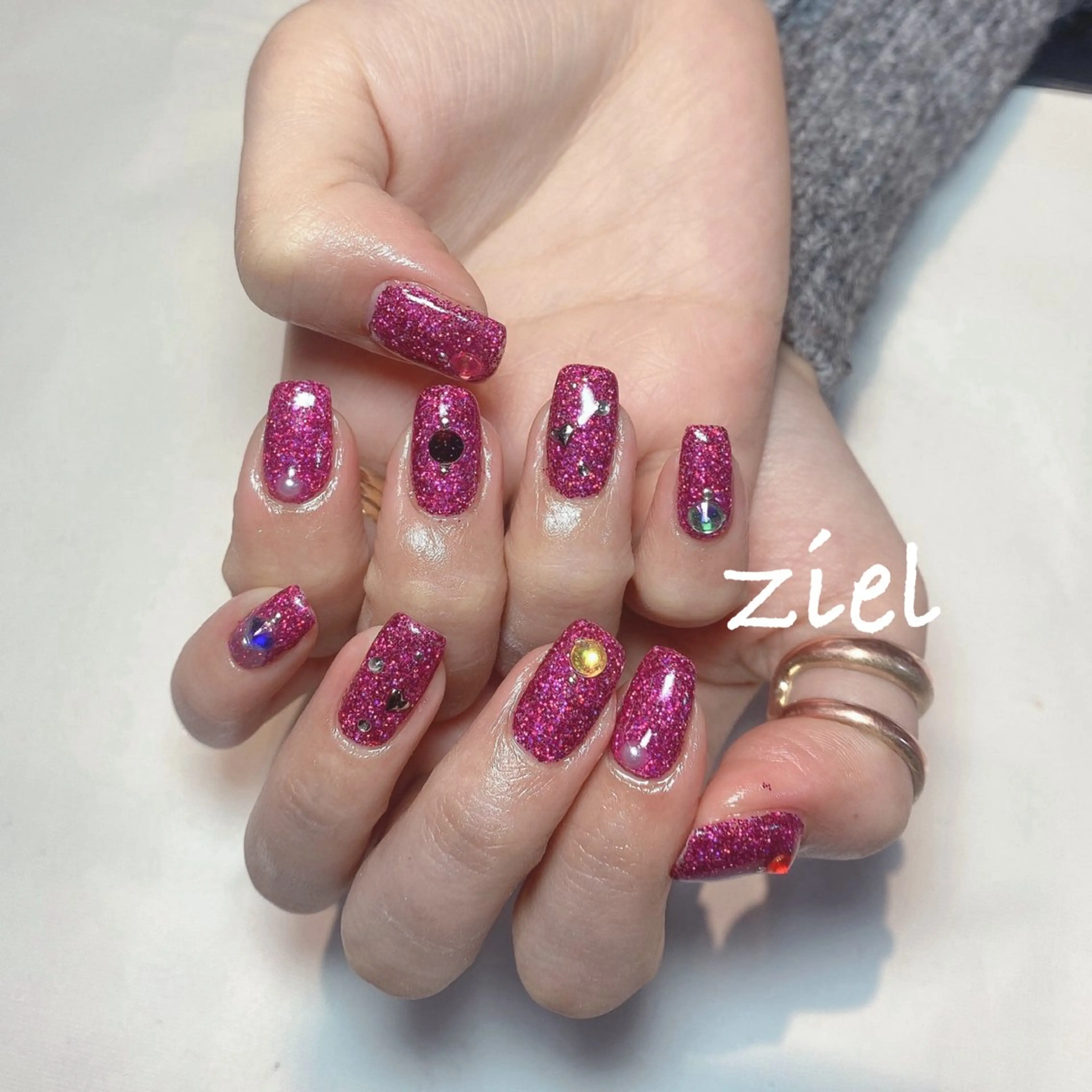 ネイル ziel _nailのネイルデザイン
