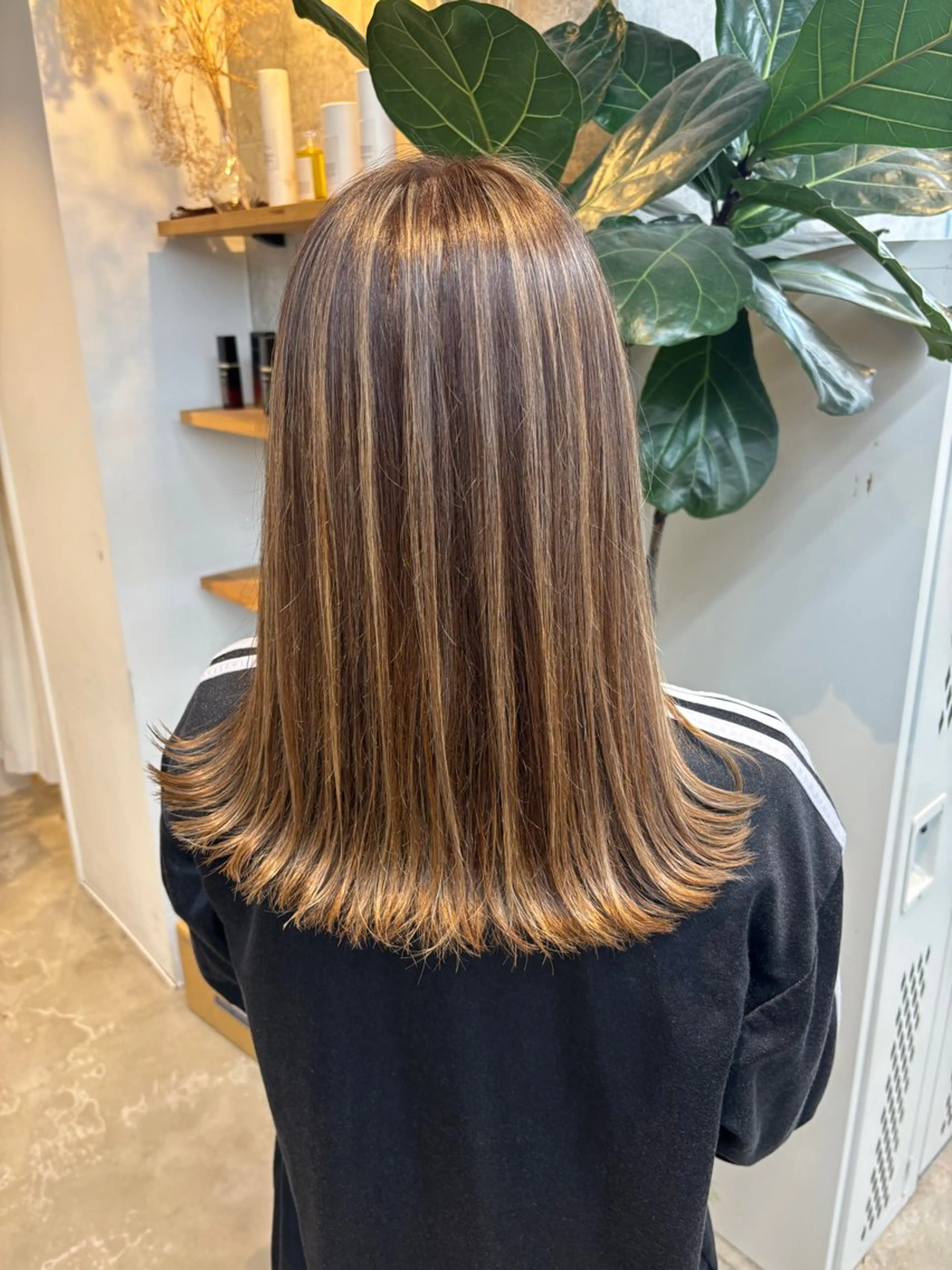 セミロング カラー 🌼ハイライト透明感 🌼maiのヘアスタイル