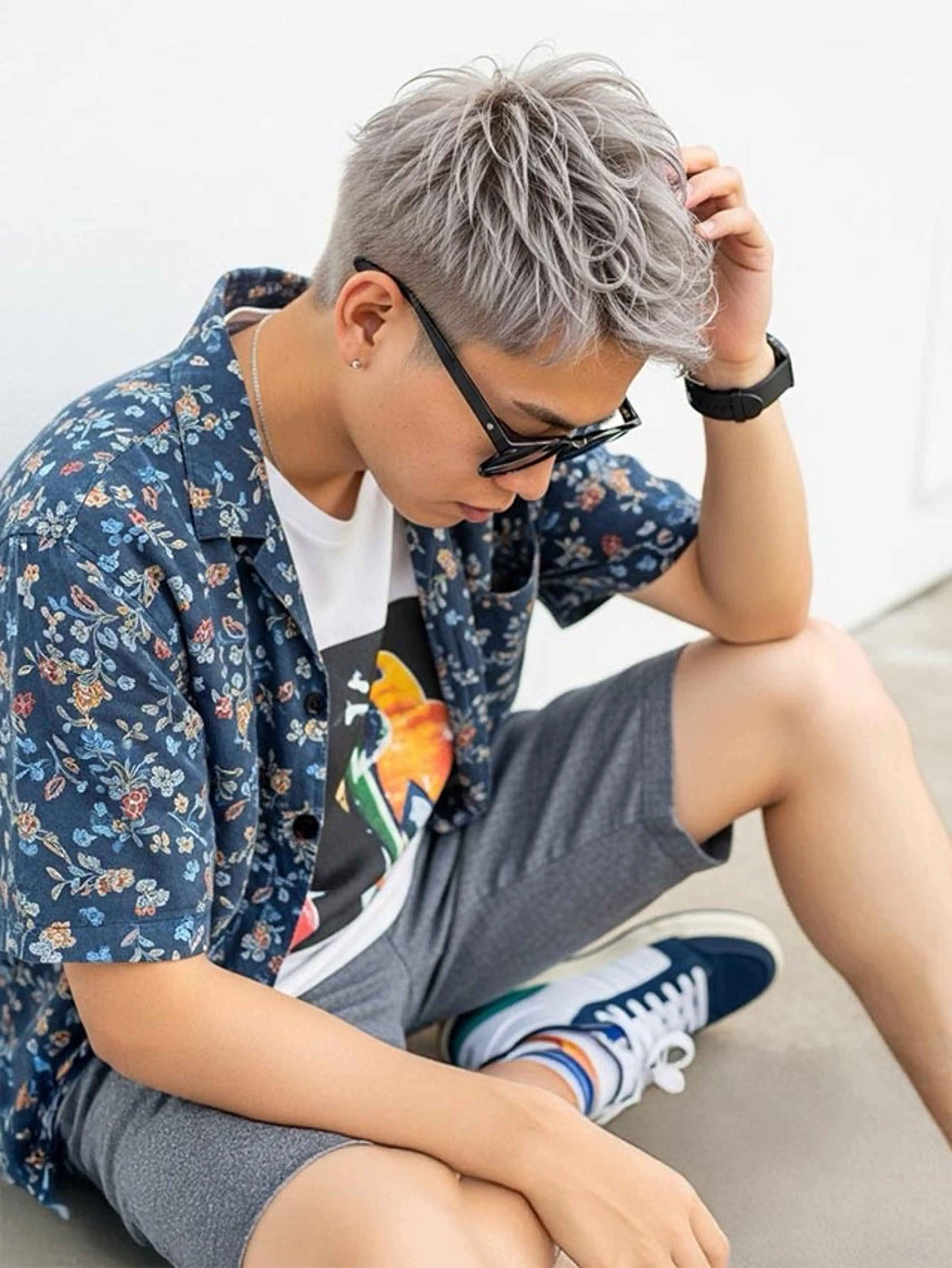 カラー メンズ アッシュ シルバー シルバーアッシュ 瀬尾 加寿馬のヘアスタイル