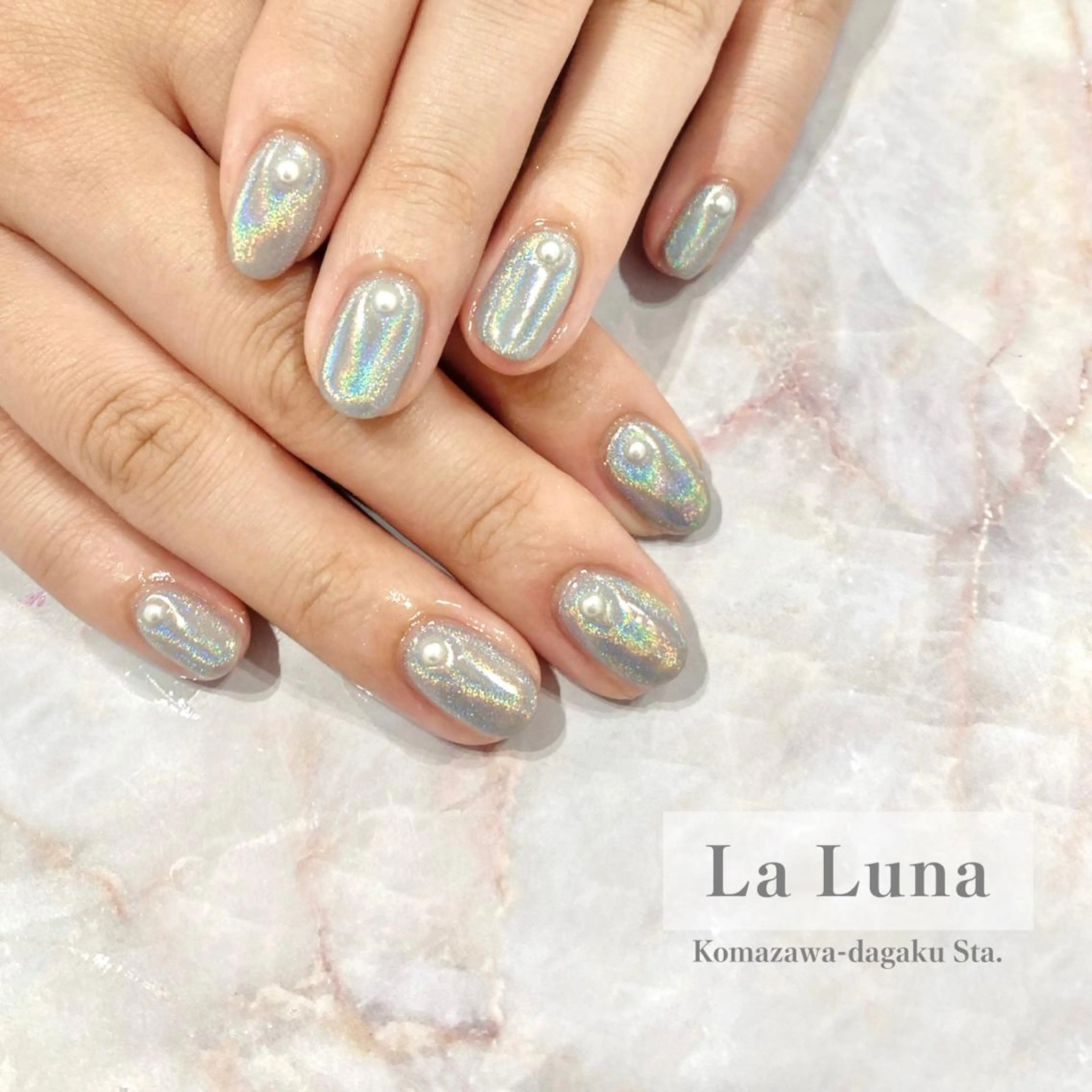 ネイル ミラーネイル ＬａＬｕｎａ🌙 Natsukiのネイルデザイン