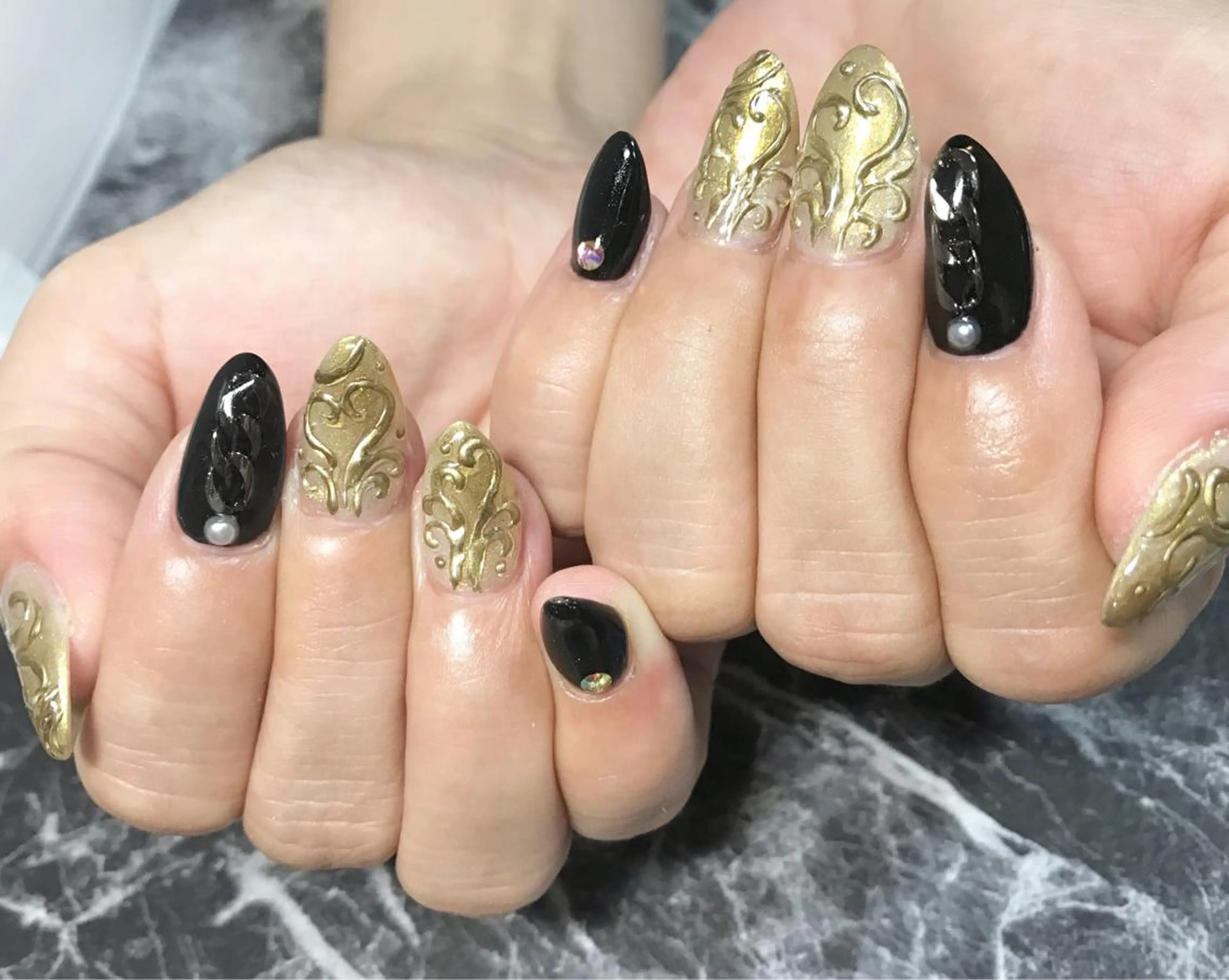 ネイル フットネイル ゴールド ニュアンスネイル シンプルネイル 春ネイル nail fufla ♡yamane♡のネイルデザイン