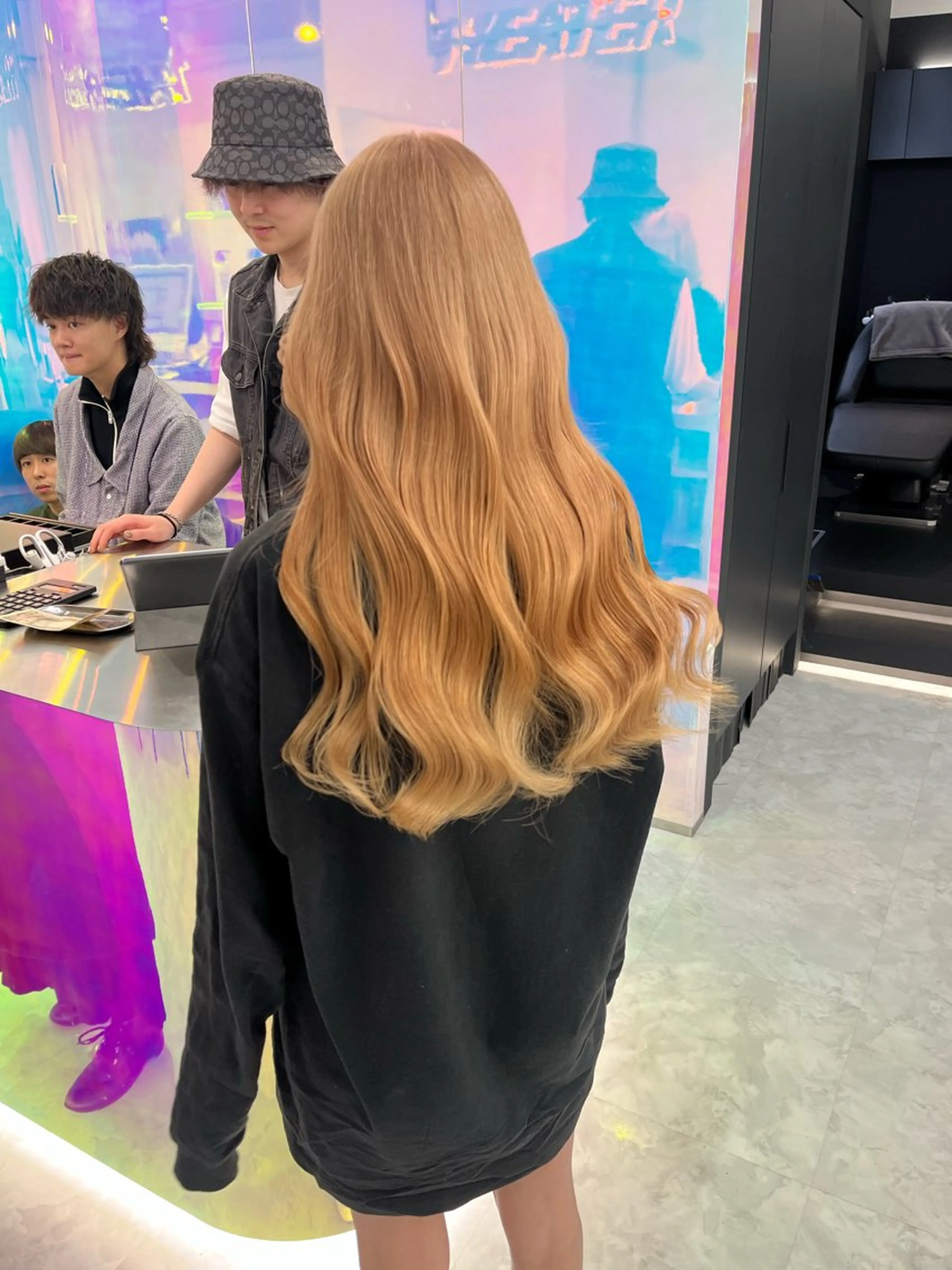 ロング カラー ヘアアレンジ ヘアカラー トレンドレイヤー No.1/KOHEIのヘアスタイル