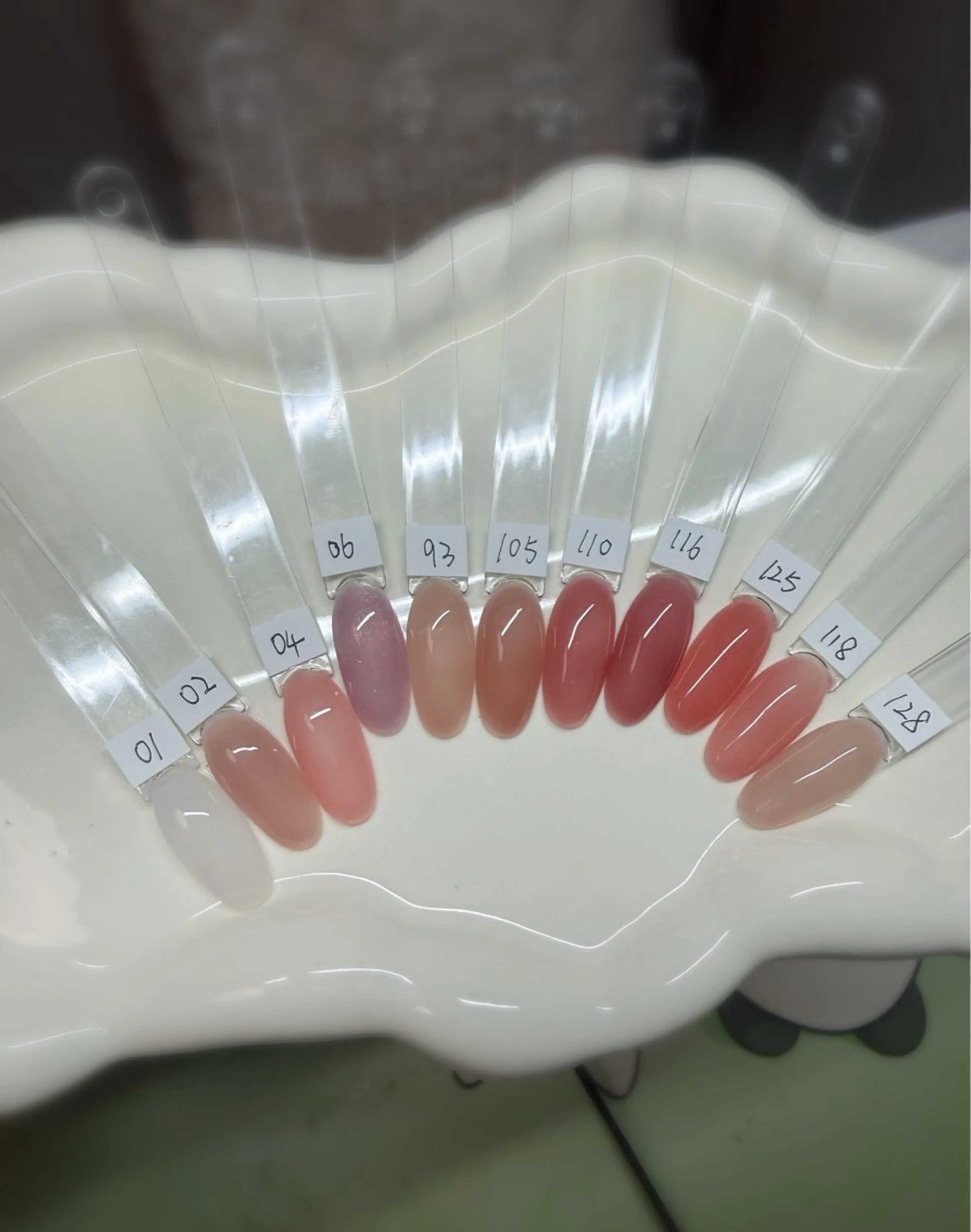 ネイル オフィスネイル ハンドネイル ハンドケア リン リンのネイルデザイン