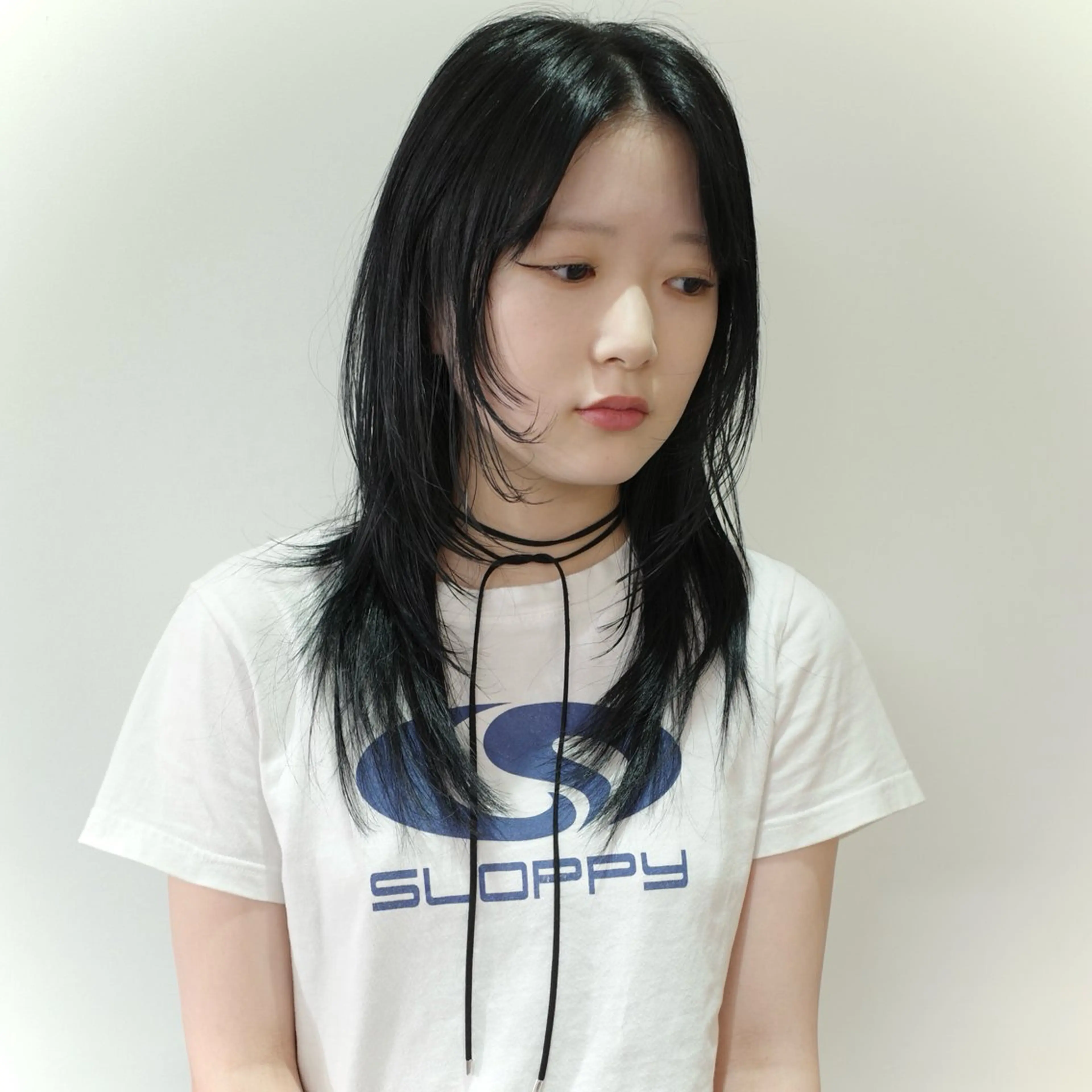 ミディアム カラー 透明感カラー 顔まわりレイヤー 顔周りカット ハッシュカット レイヤーカット カット ヘアカラー トリートメント nonoka オリーブ/レイヤーのヘアスタイル