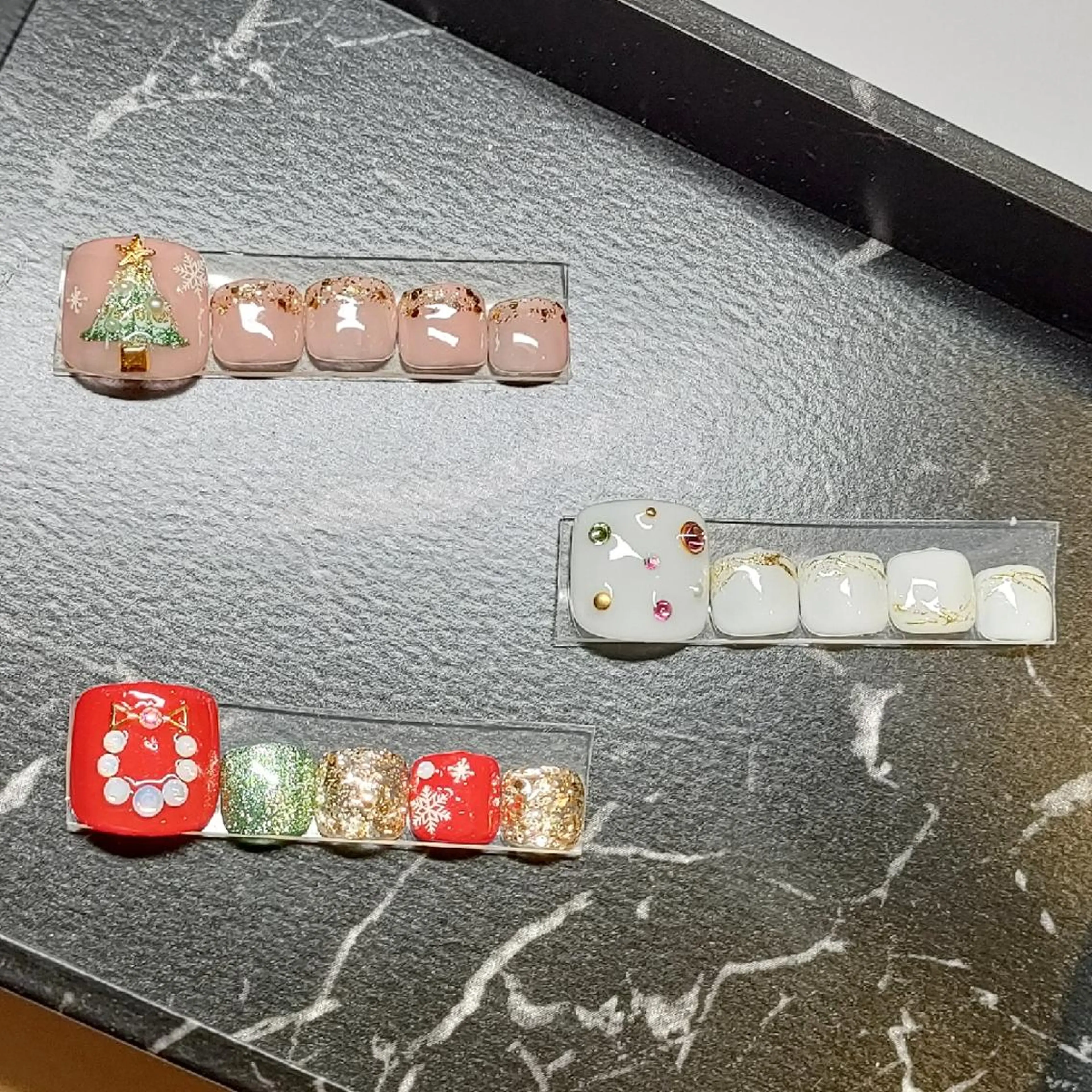 ネイル フットネイル 吉澤 友恵のネイルデザイン