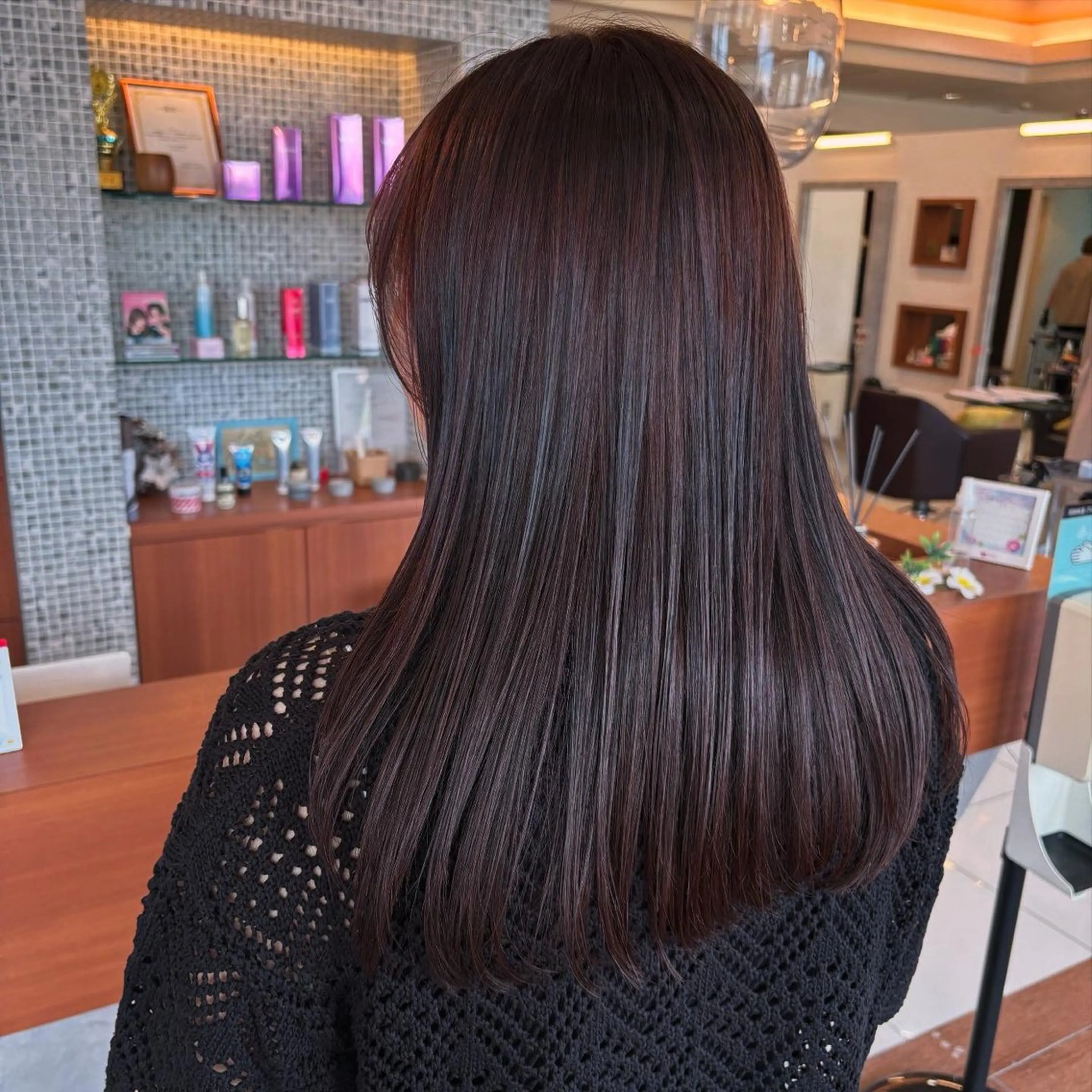 セミロング カラー 加瀬 真弓のヘアスタイル