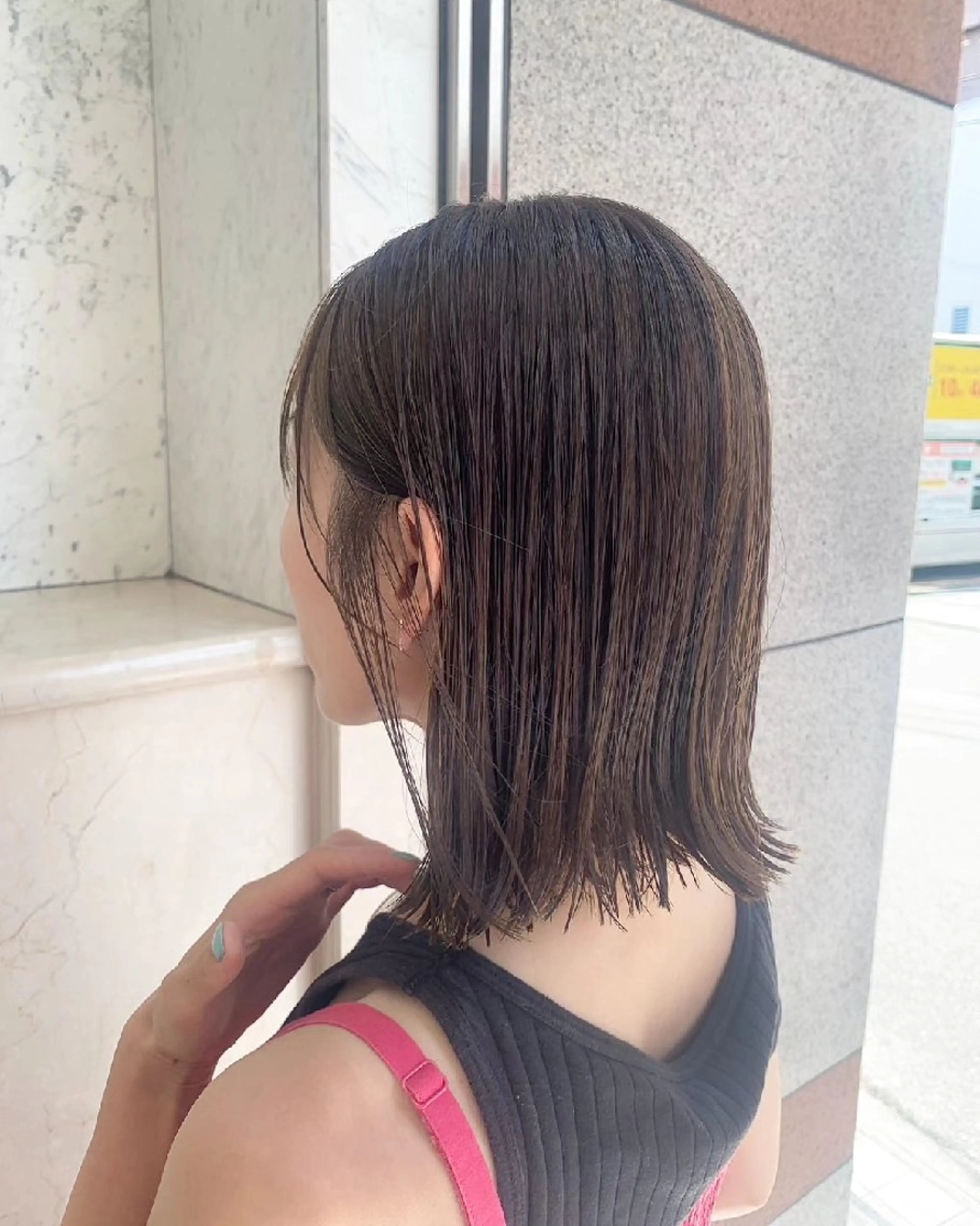 ミディアム 外ハネヘア aimée 神戸 オヤナギ　ユキ🦄のヘアスタイル