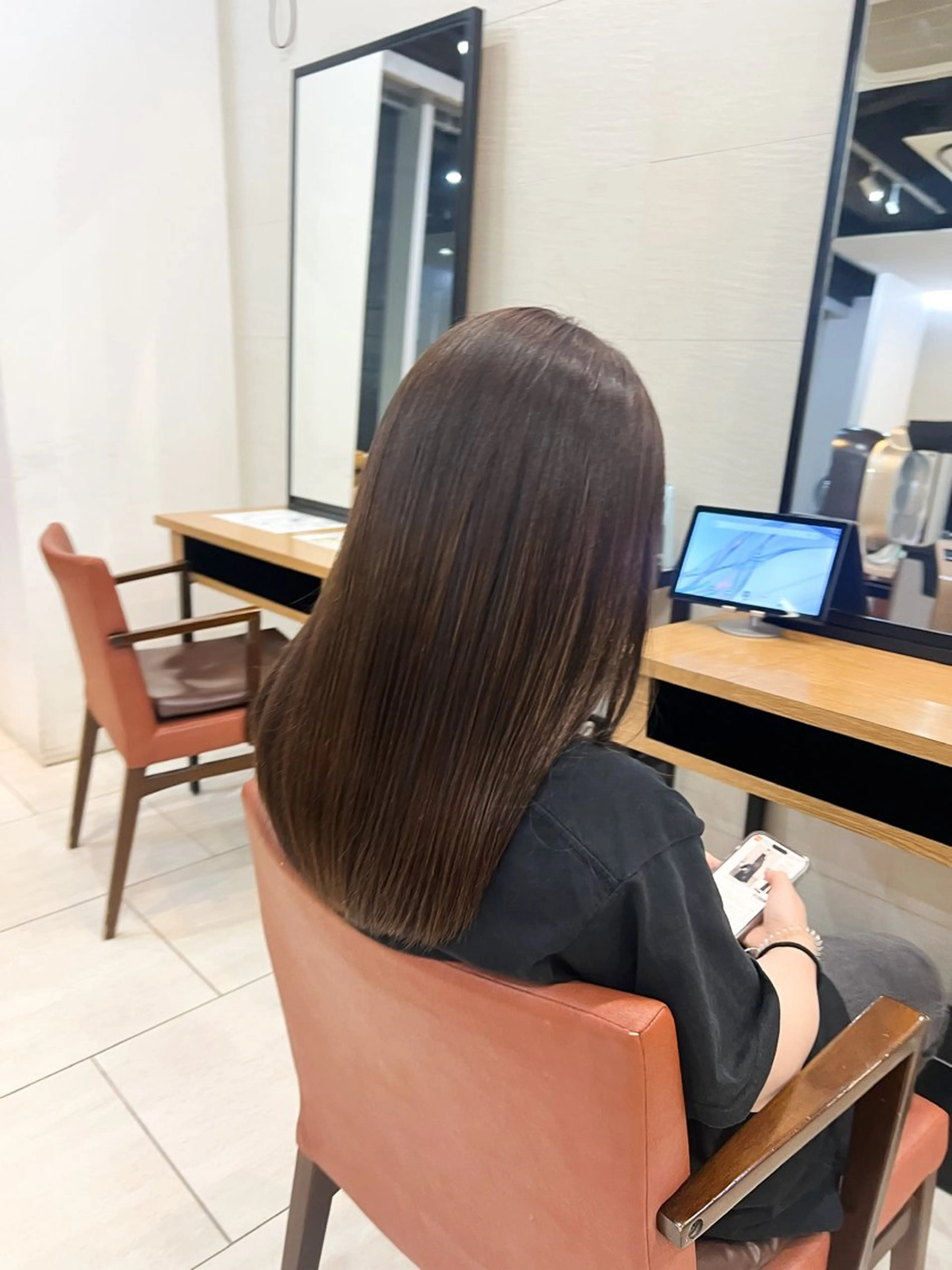 ロング カラー 透明感カラー ヘアカラー トリートメント 艶カラー/透明感 /ヒグチアオイのヘアスタイル