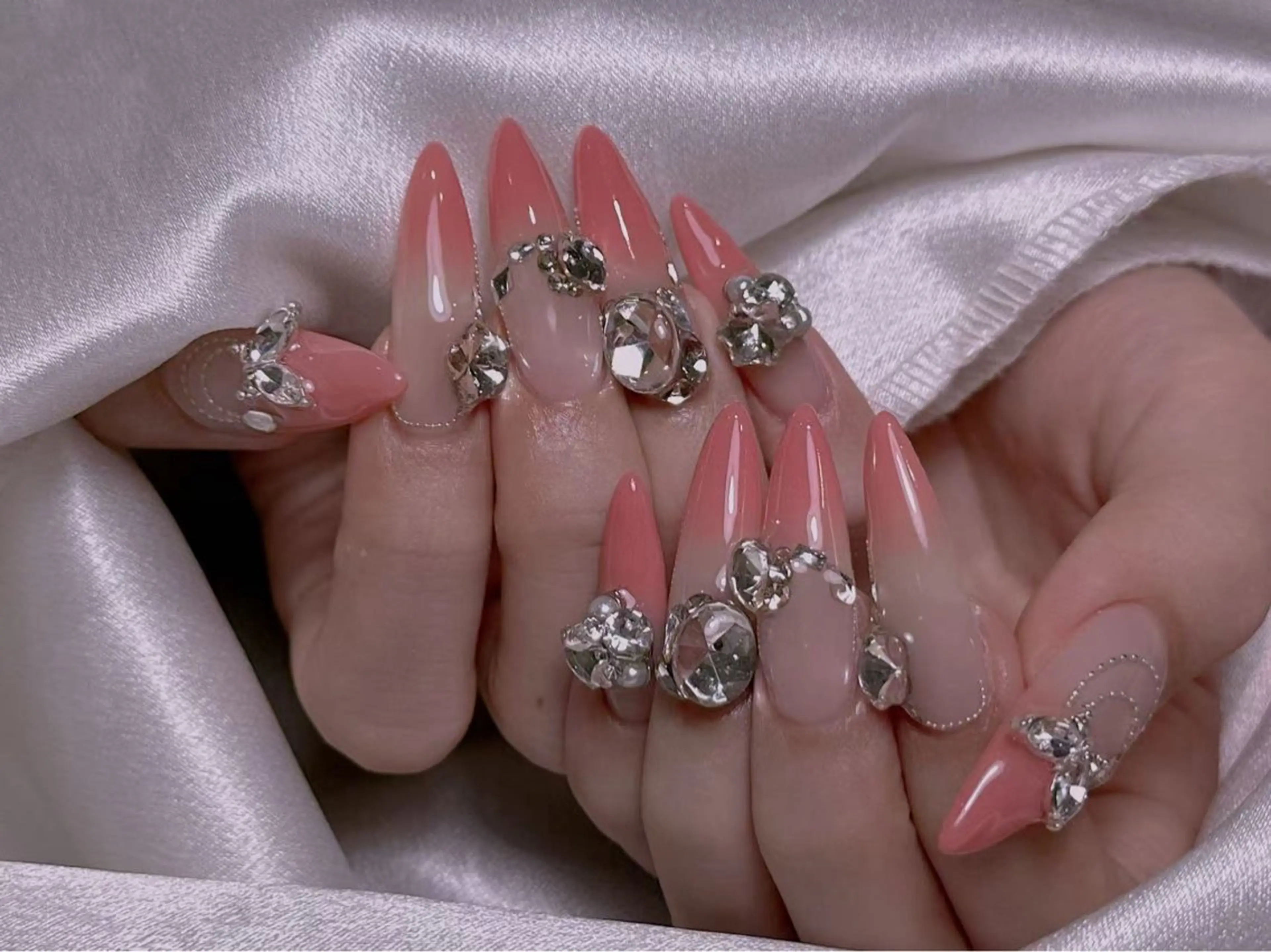 ネイル 長さ出し専門店 RIRIのネイルデザイン