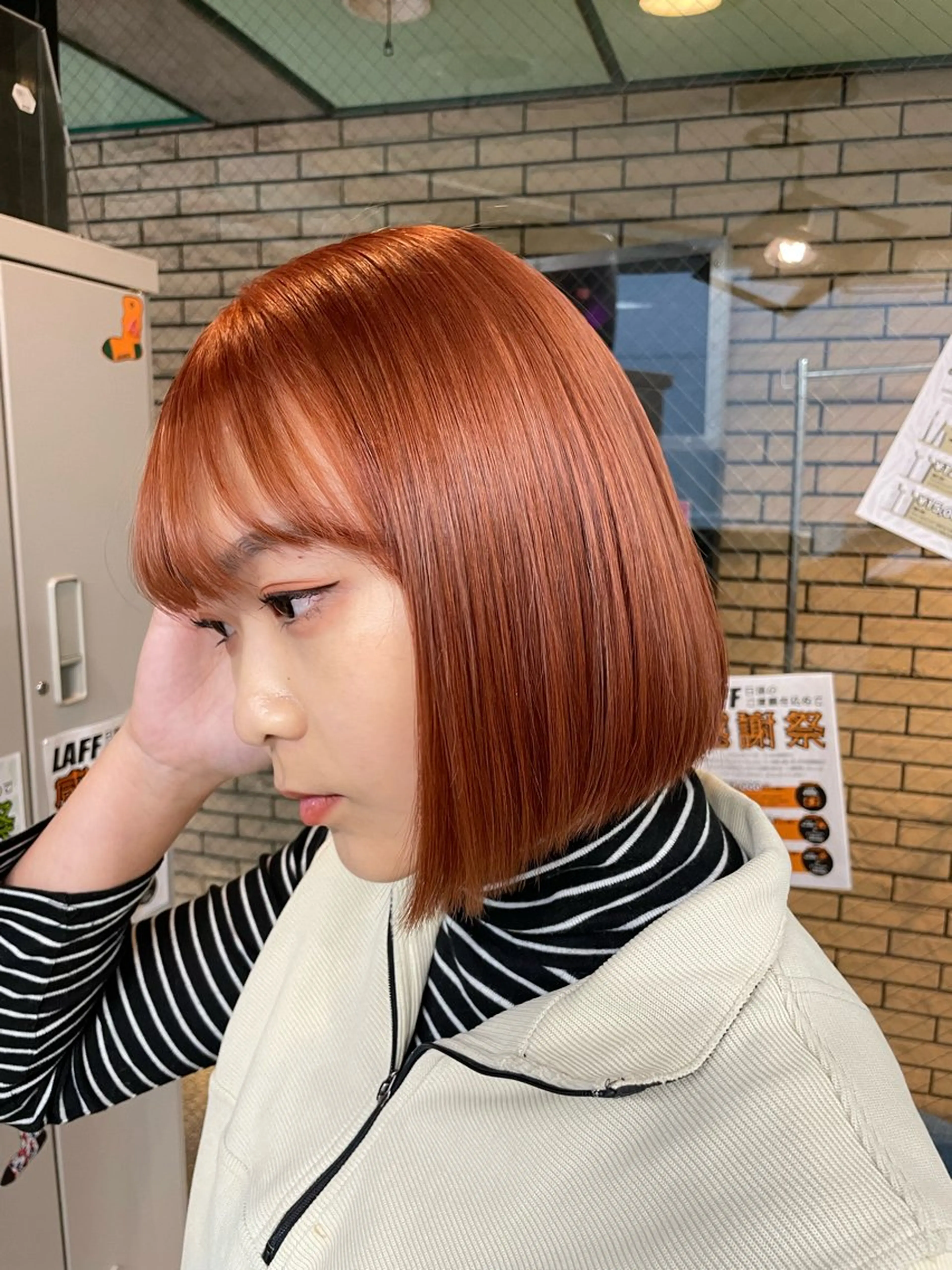 ショート カラー オレンジ 大阪ハイトーン ひらり💜のヘアスタイル