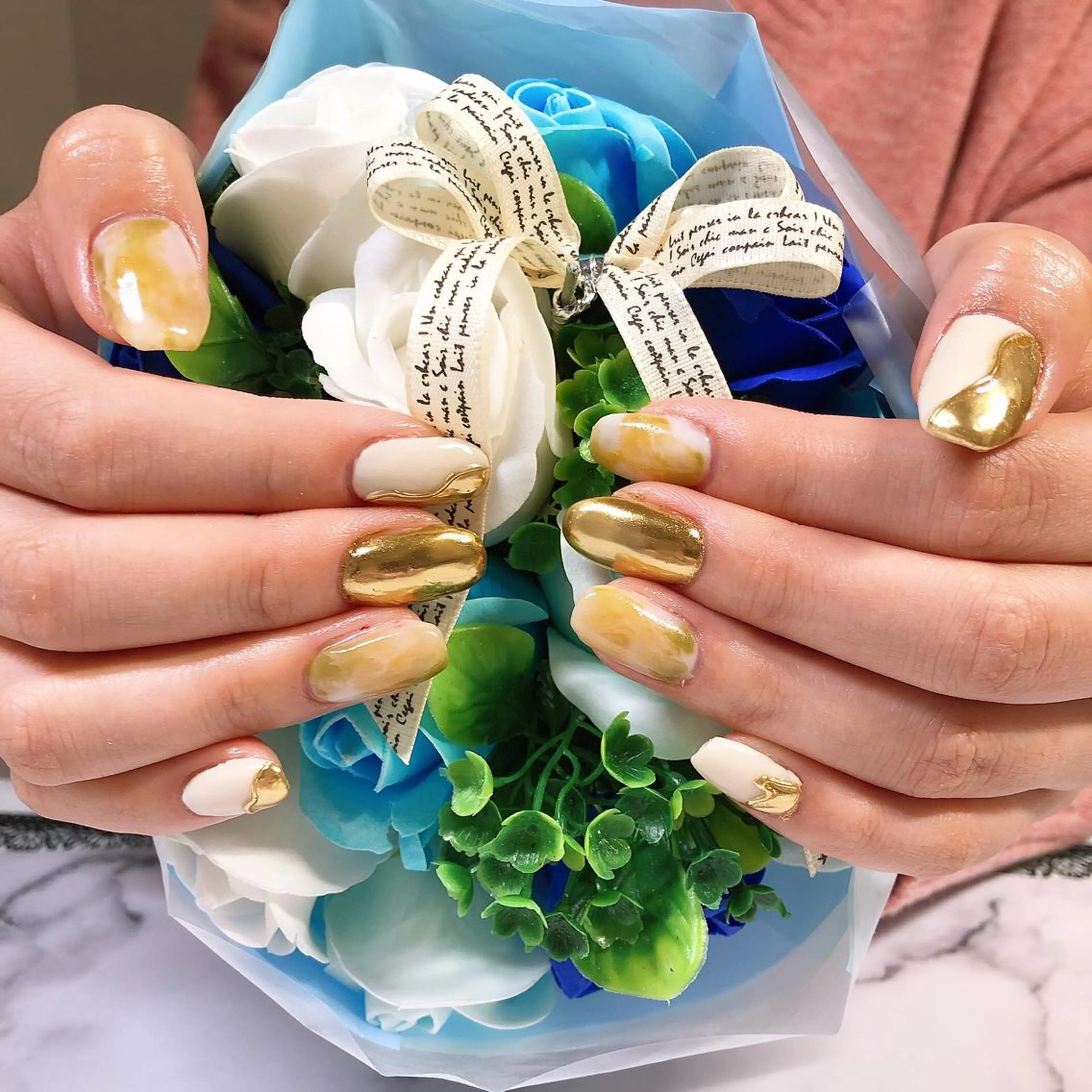 ネイル 持ち込み ニュアンスネイル 奥園 良恵のネイルデザイン