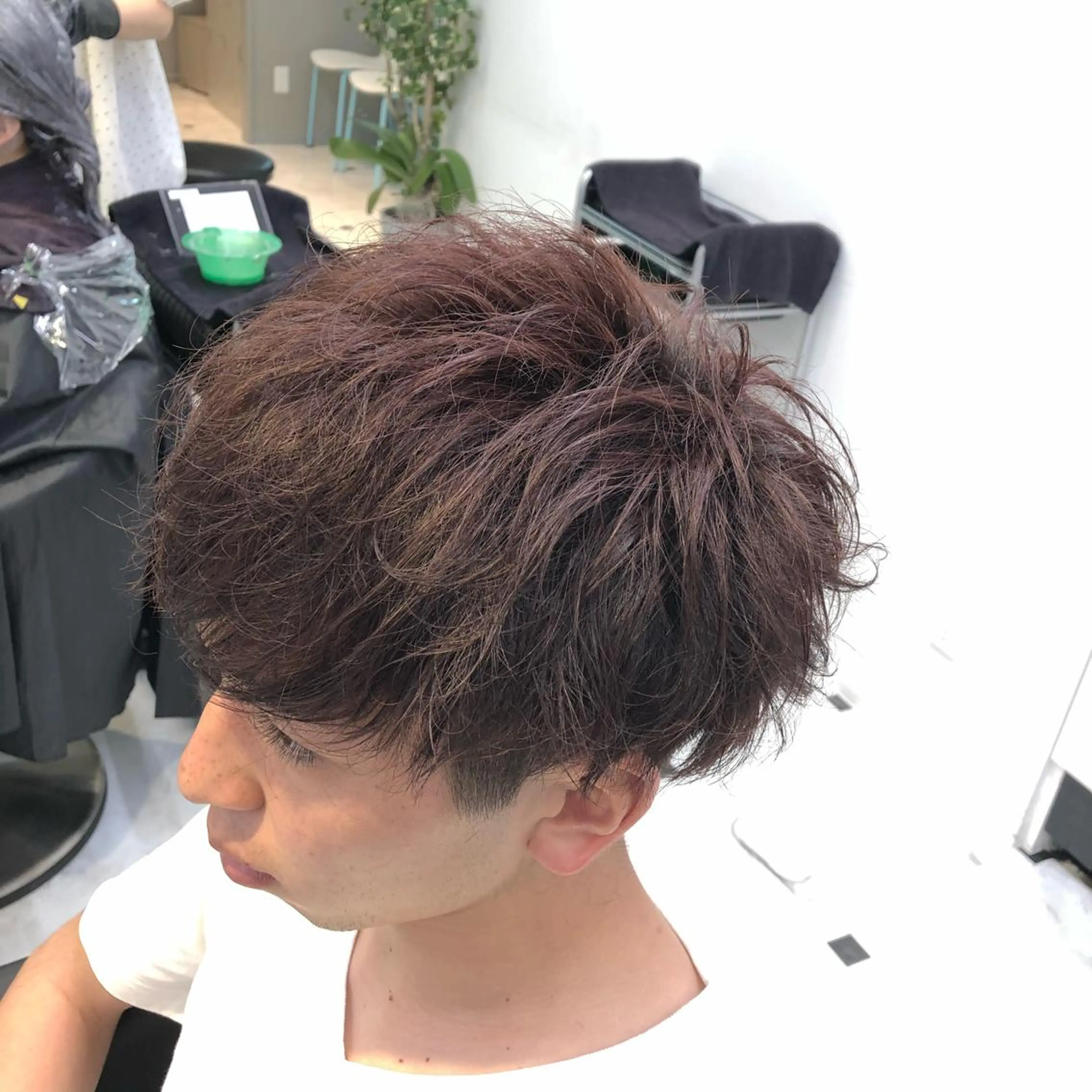 ショート カラー パーマ メンズ ヘアカラー トリートメント ヘアセット ベージュグレージュ 💕しゅーじ💕のヘアスタイル