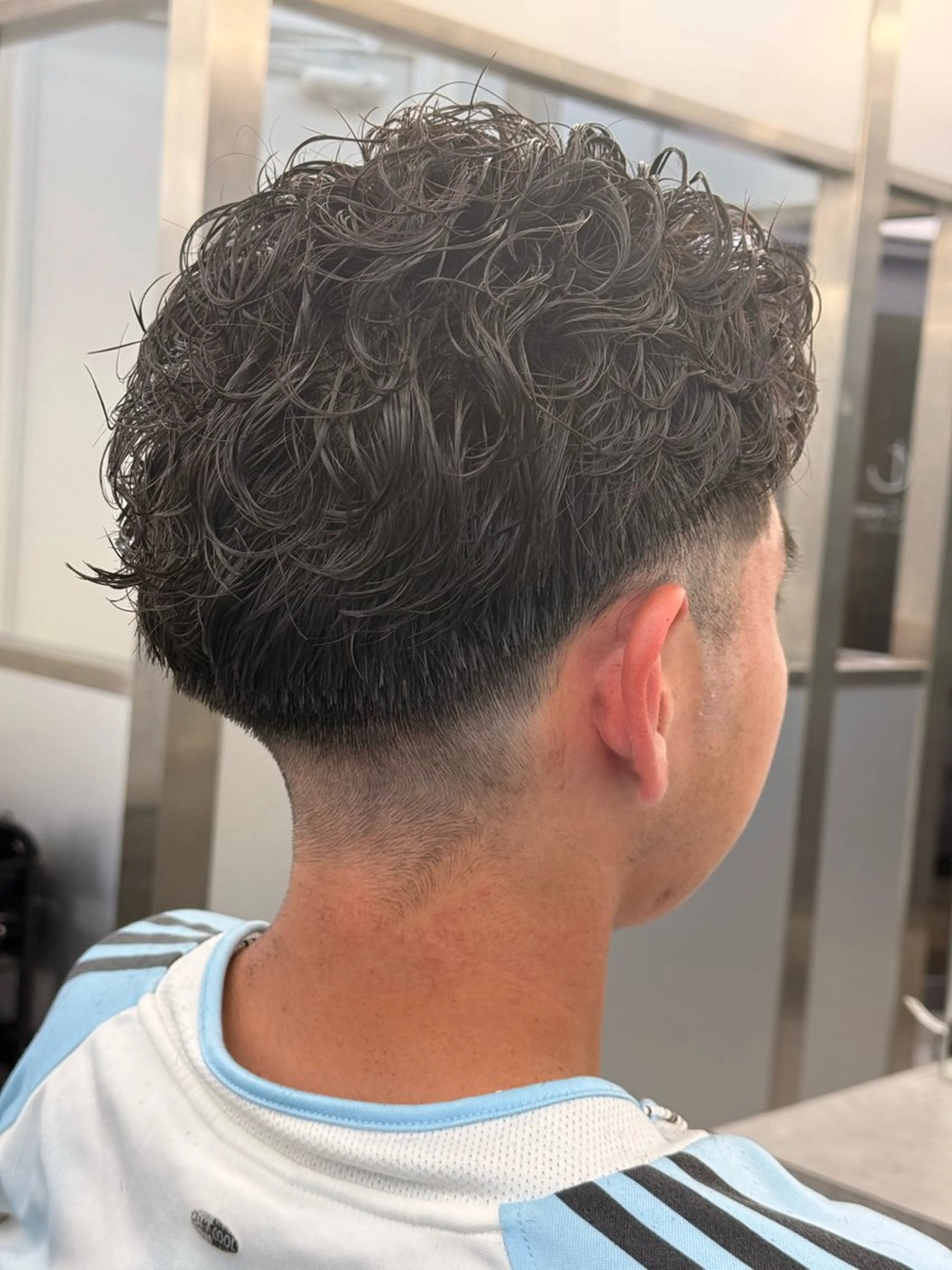 ショート パーマ メンズ メンズパーマ カット パーマ メンズ特化美容師/ 四辻 凱斗のヘアスタイル