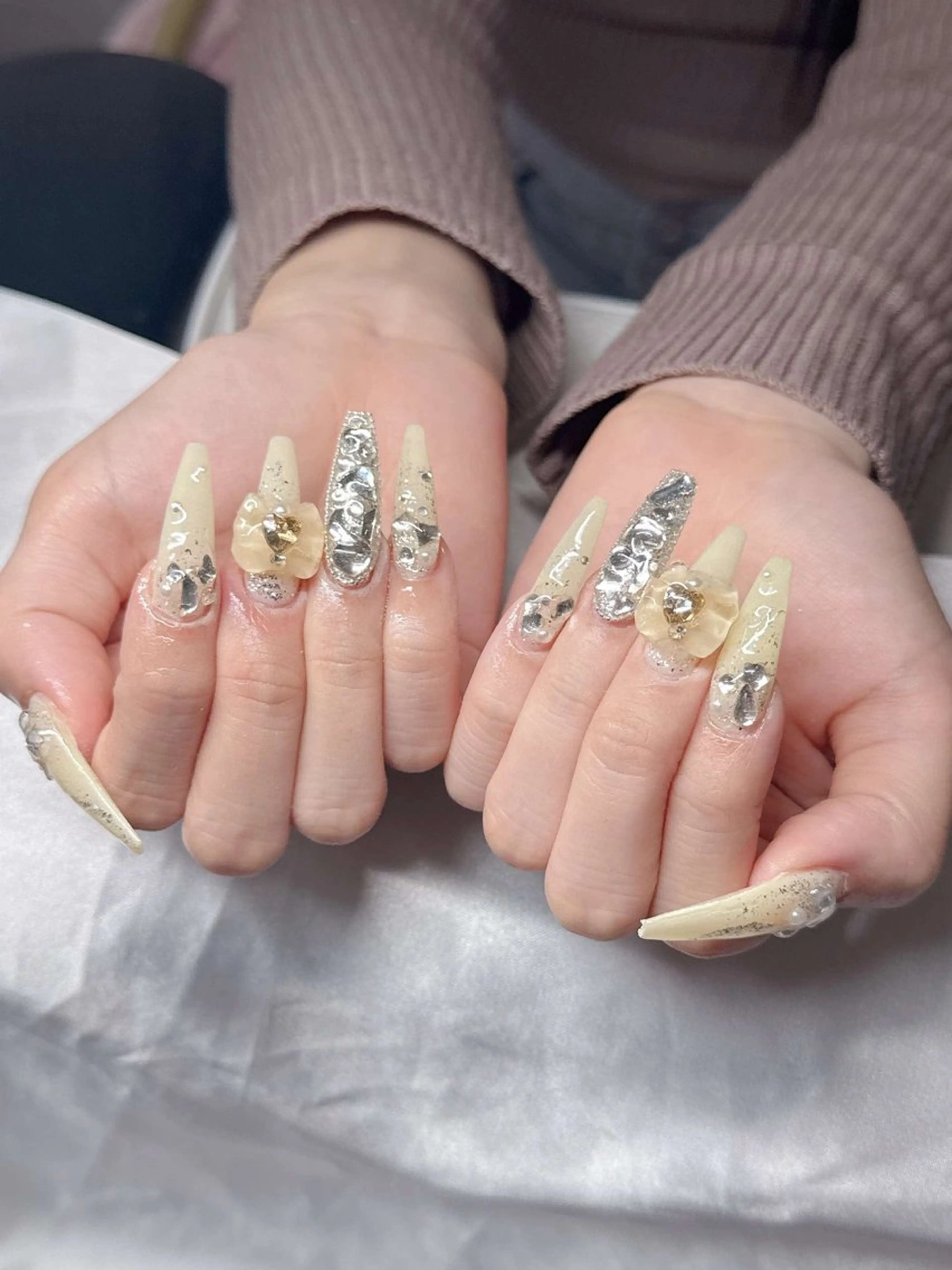 ネイル ハンドネイル Lee Nailsのネイルデザイン
