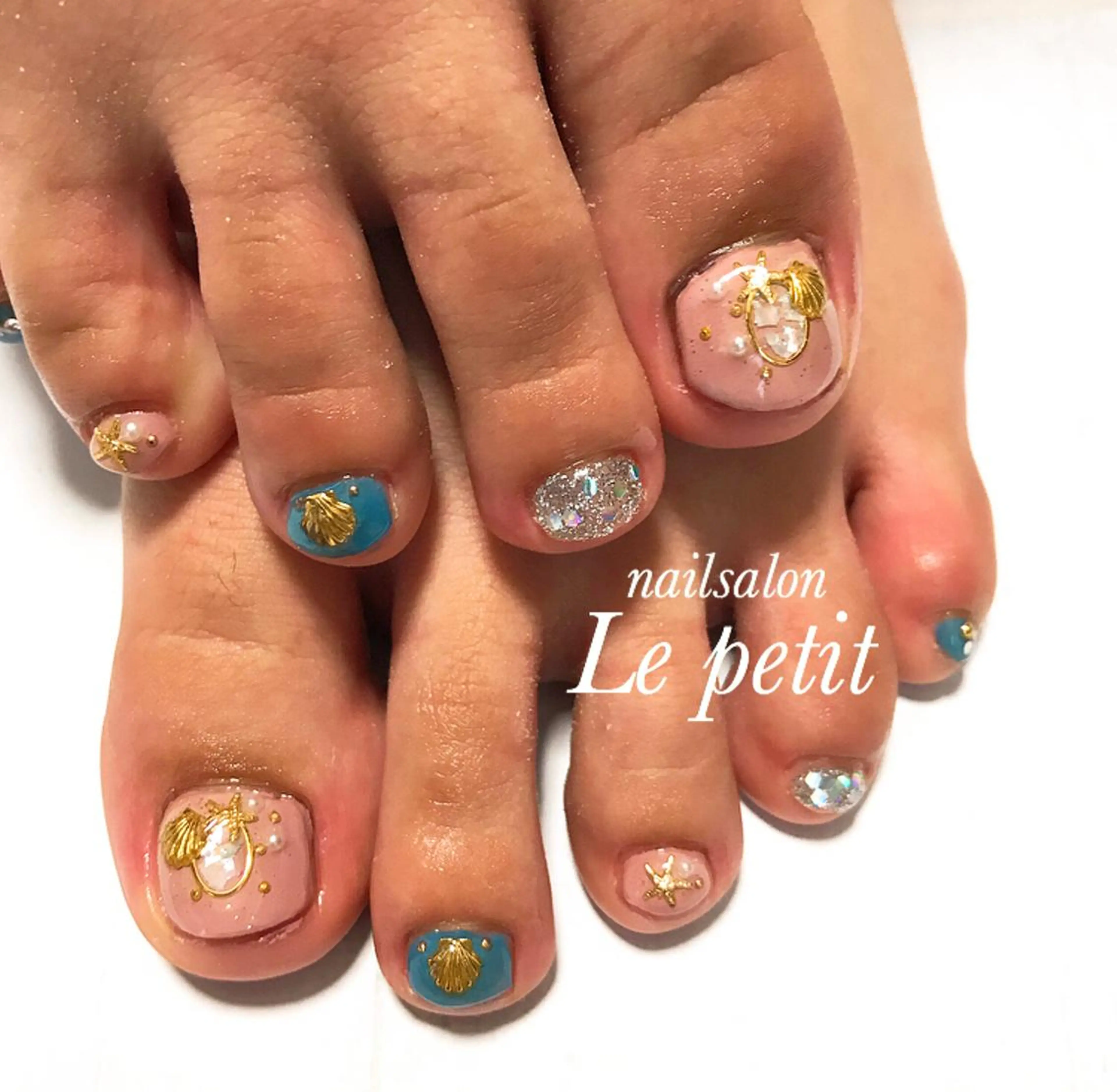 ネイル 石野 広佳のネイルデザイン