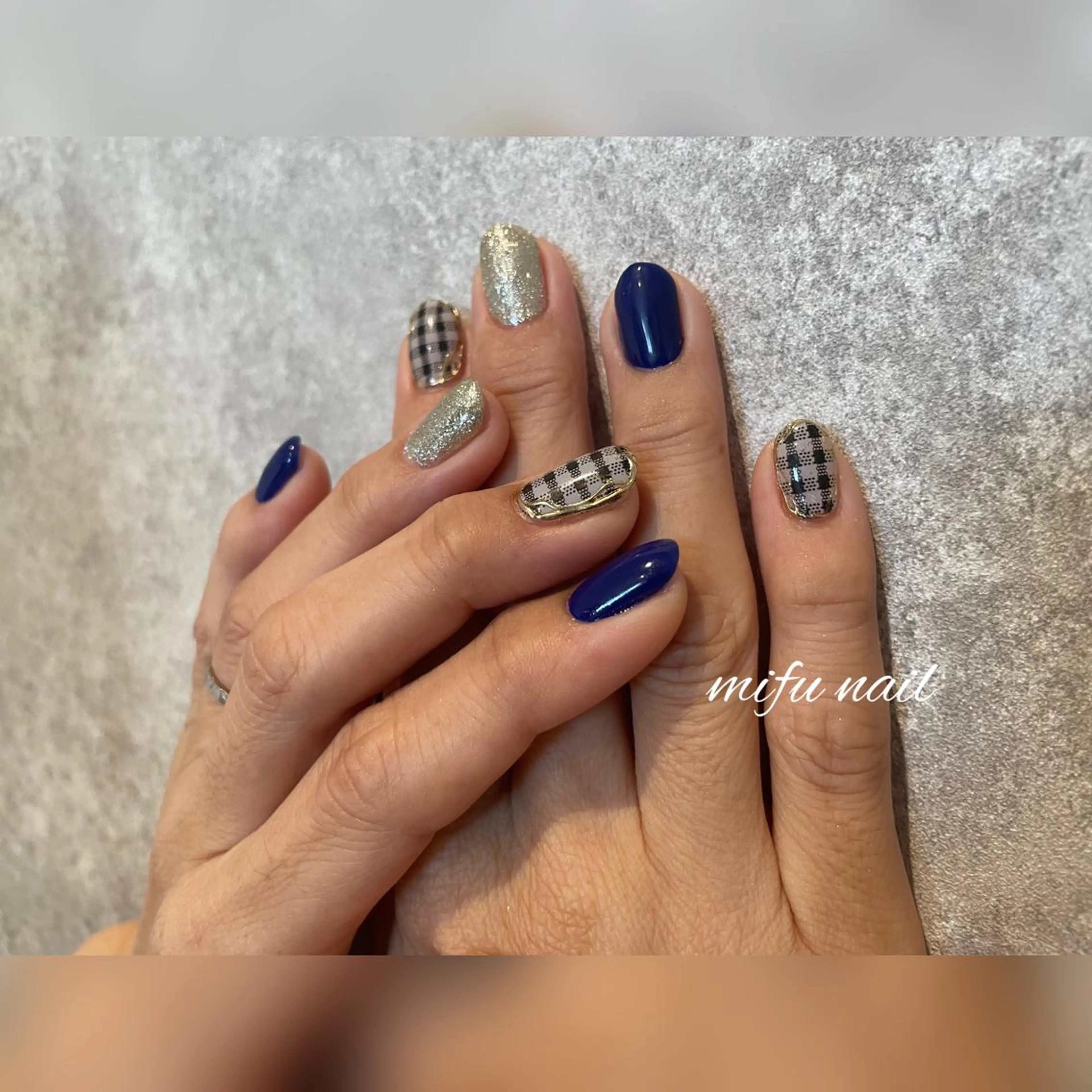 ショート ハンドネイル ハンドケア 大田 美笛香のネイルデザイン