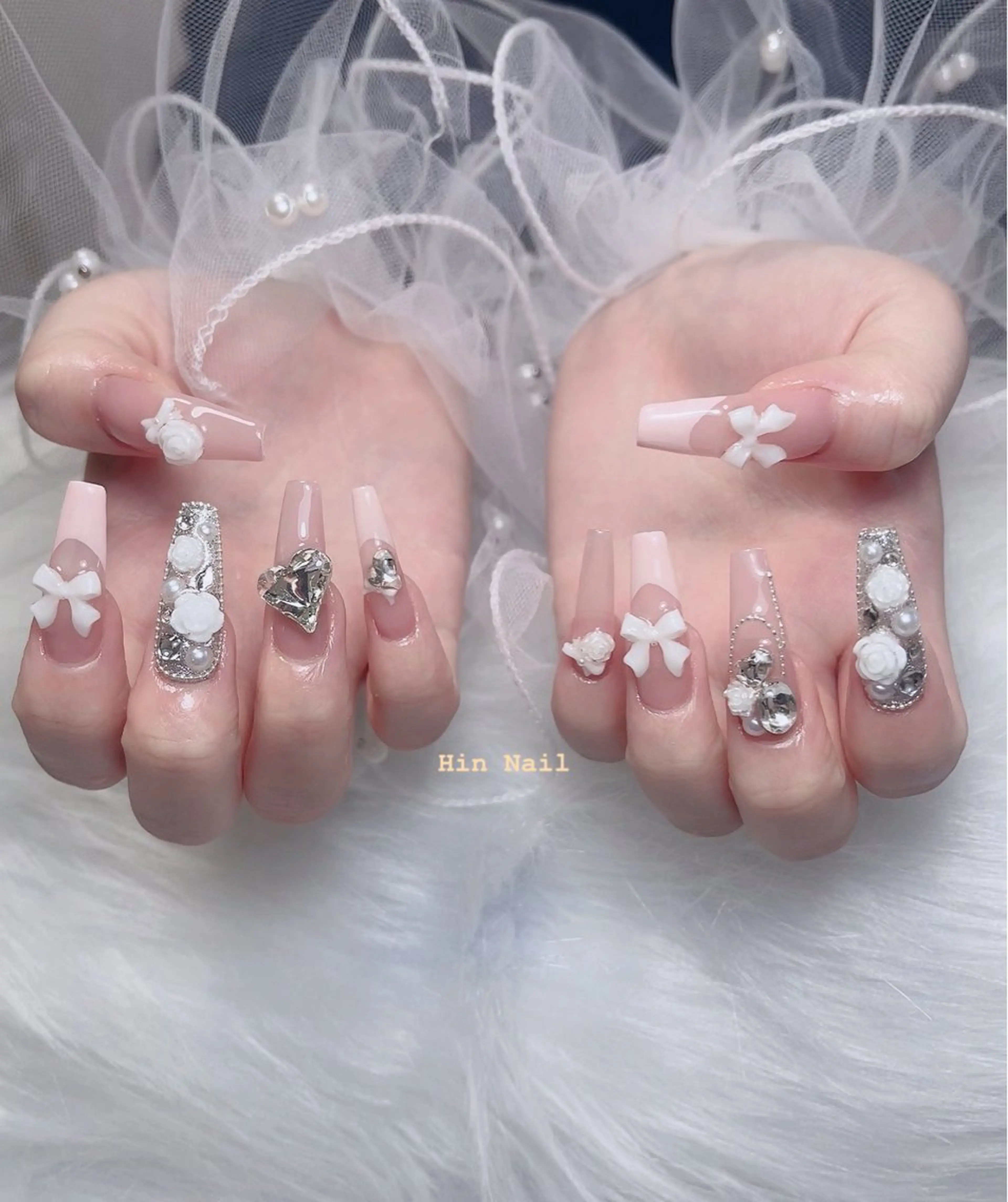 ネイル HIN NAILのネイルデザイン