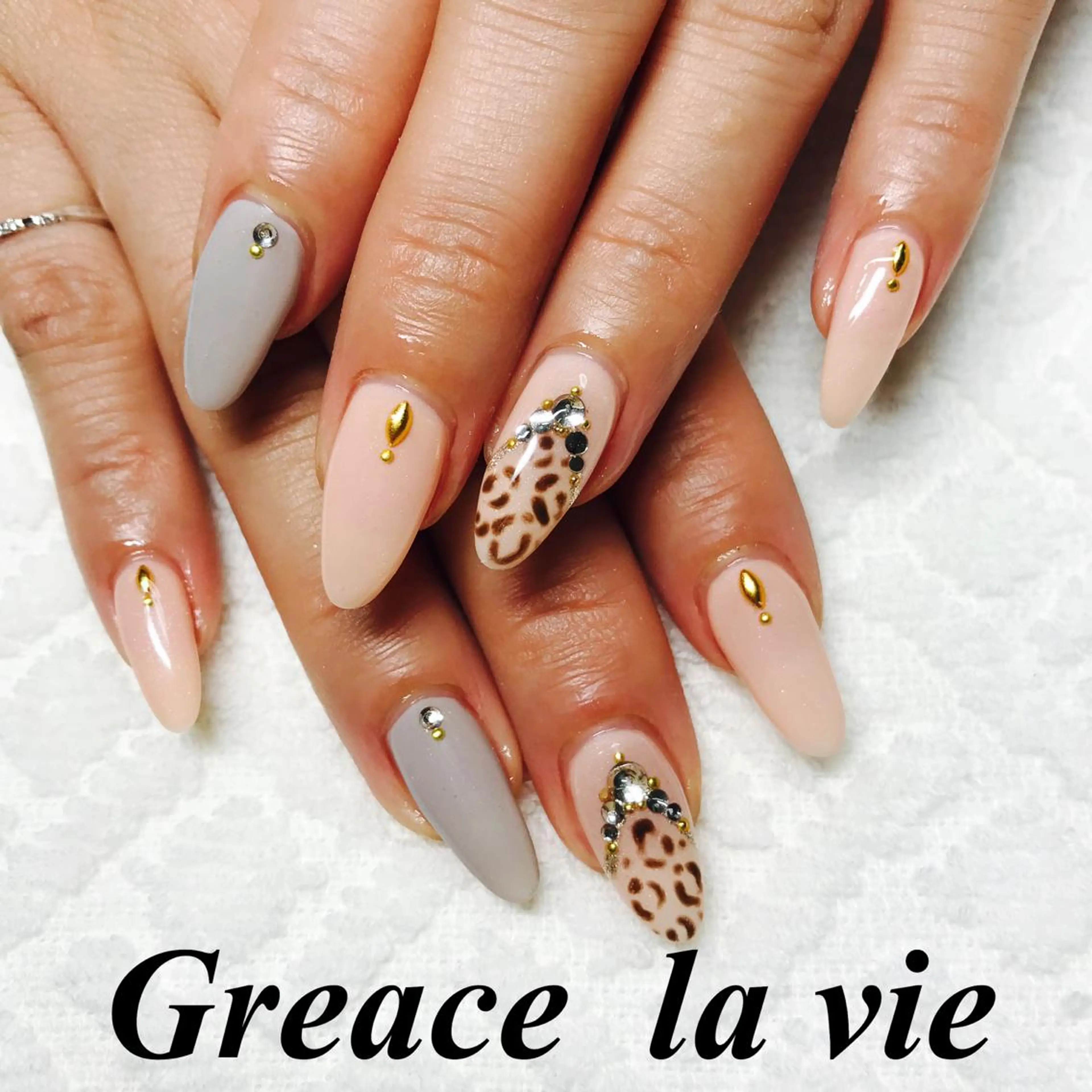 ロング カラー パーマ ヘアアレンジ キッズ ネイル マツエク・マツパ Greace la vie所属・Greace  la vieのネイルデザイン