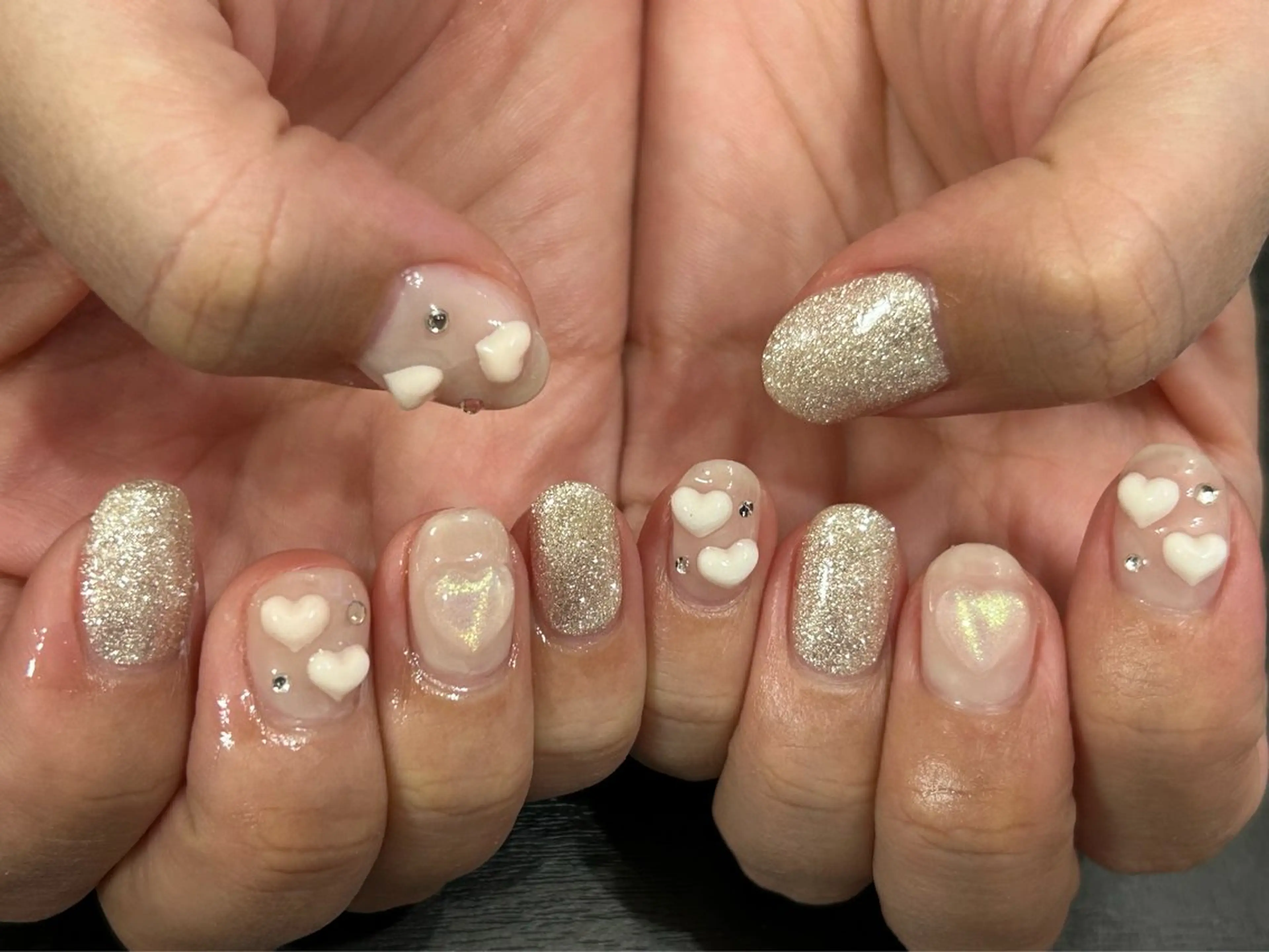 ネイル 佐藤 友里絵のネイルデザイン