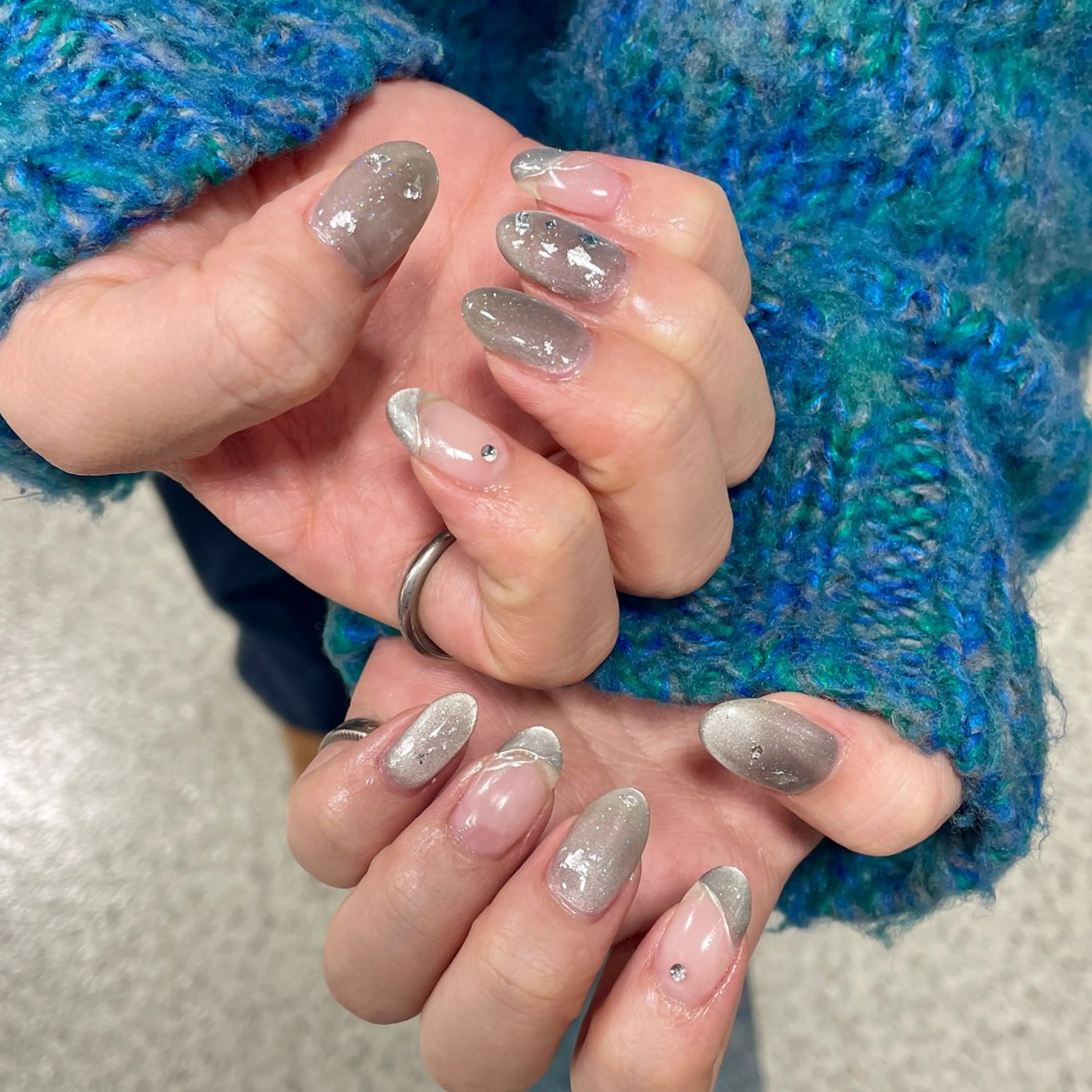 ネイル フラッシュネイル ミラーネイル シルバー ハンドネイル LUNI 久屋大通 ˚✧₊⁎/ yuriのネイルデザイン