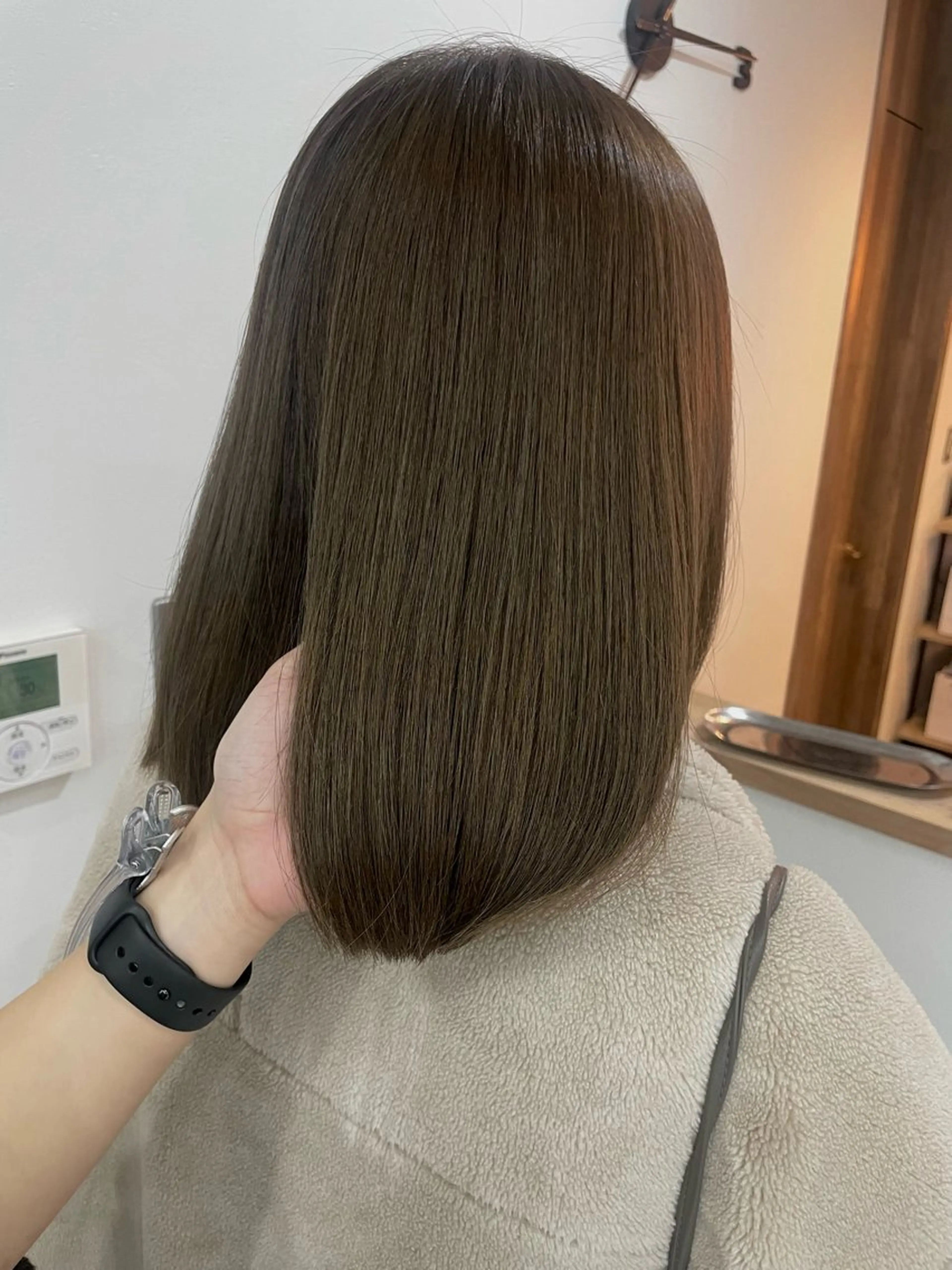 ミディアム カラー ベージュカラー ブリーチ ブリーチなしカラー オリーブベージュ Mina/岡山/矯正 ブリーチ/レイヤーのヘアスタイル