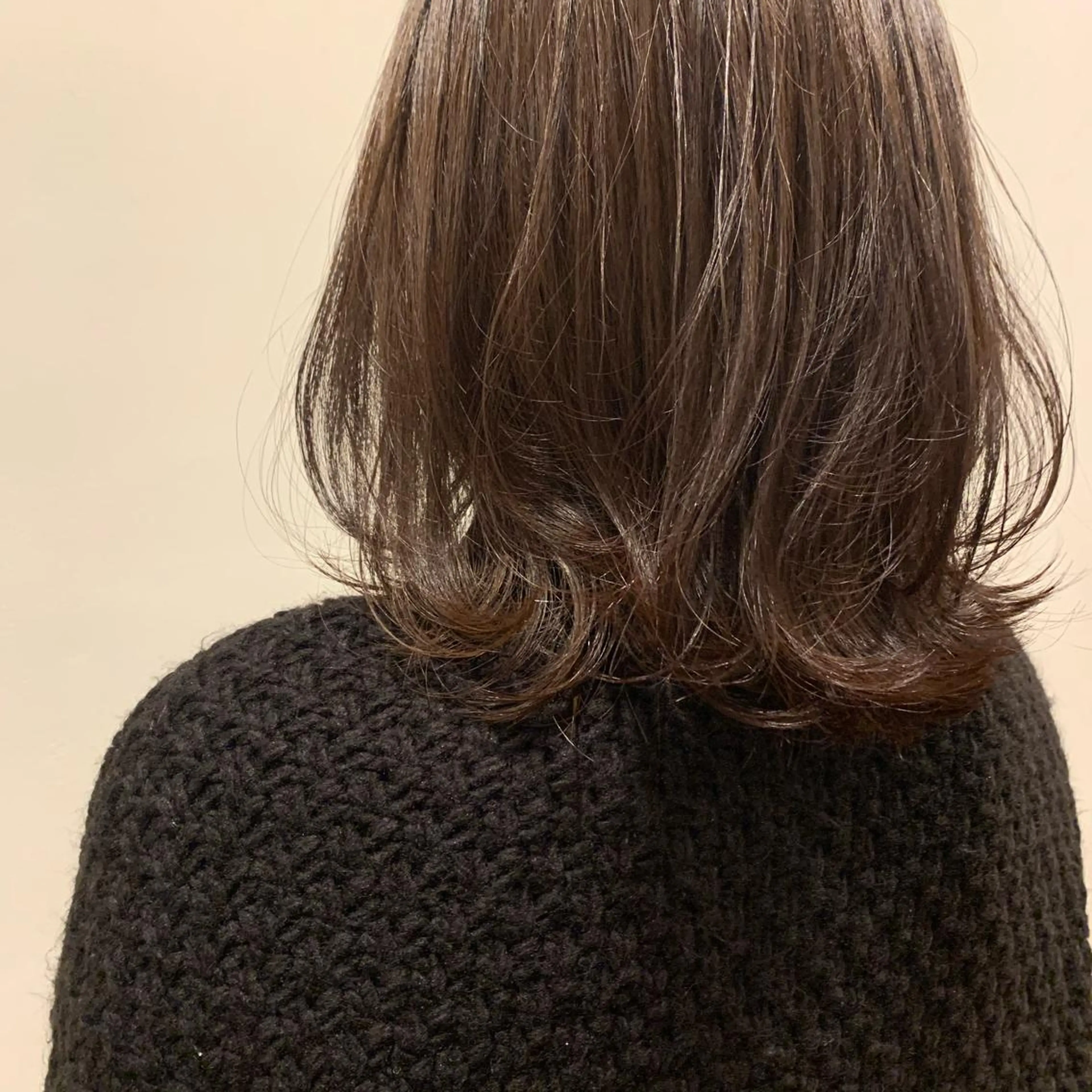 ミディアム カラー ベージュカラー モカベージュ カット ヘアカラー トリートメント mizuho .のヘアスタイル