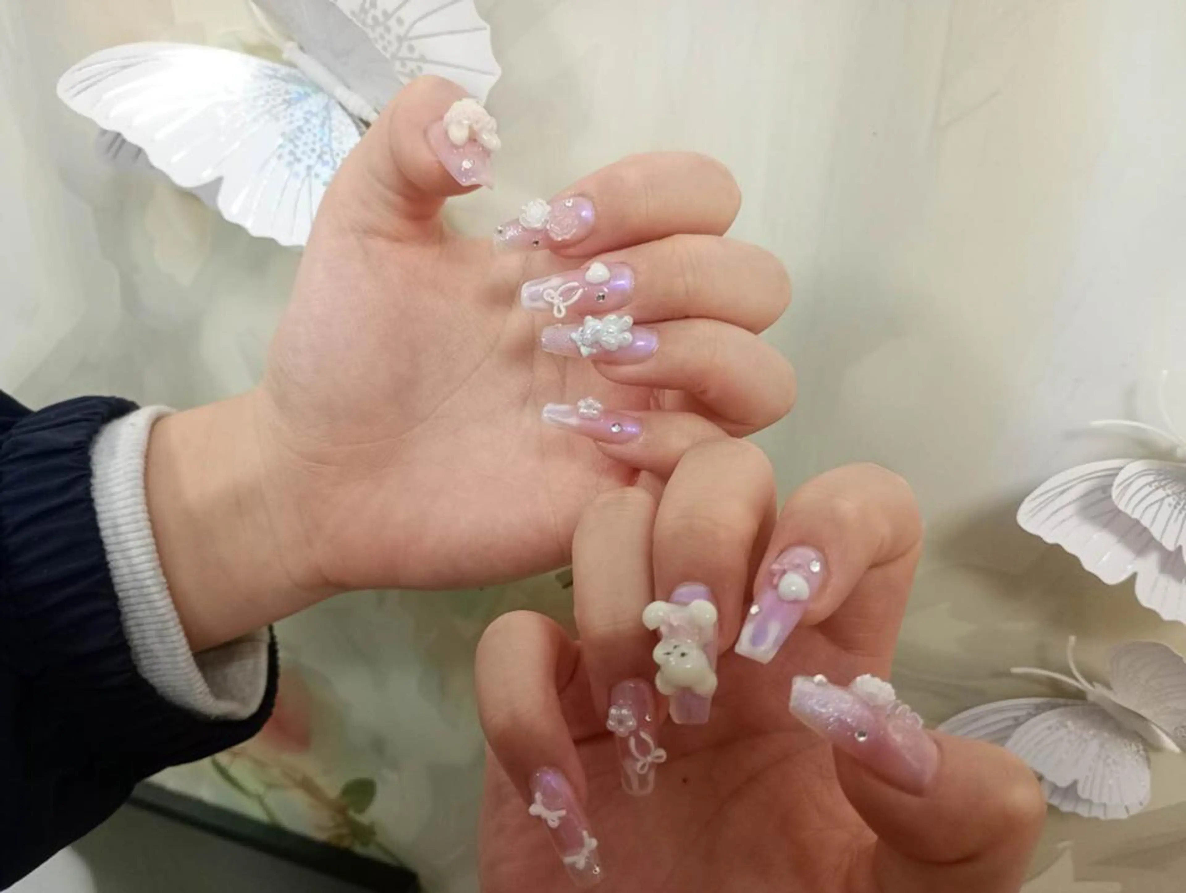 ネイル 長さ出し フレンチネイル ジェルネイル ガラスフレンチ 韓国ネイル Hana Bloom Nail💛Rinaのネイルデザイン