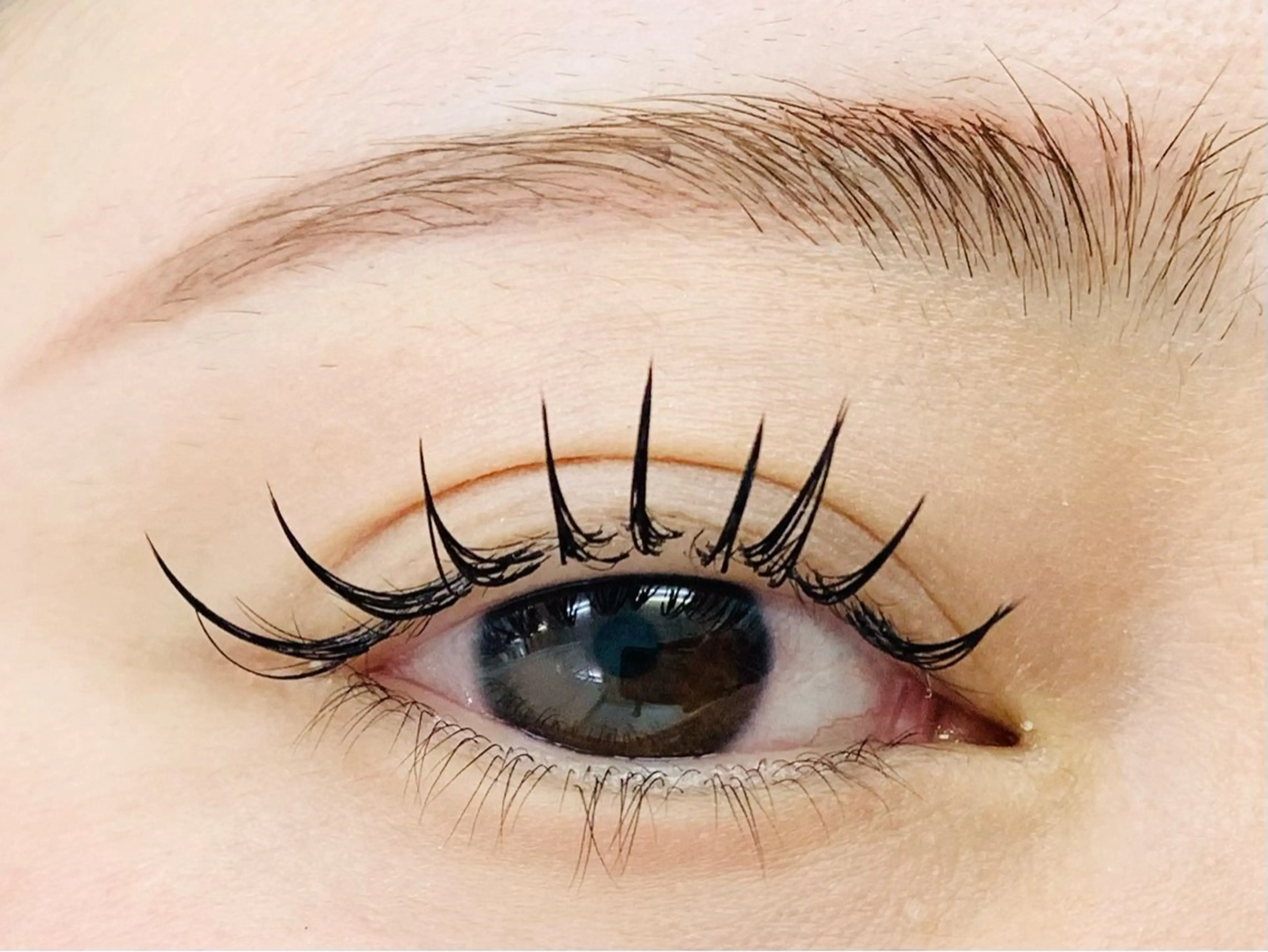 マツエク・マツパ 束感まつ毛 フラットラッシュ Rich to 松崎　麻衣子のマツエク・マツパデザイン