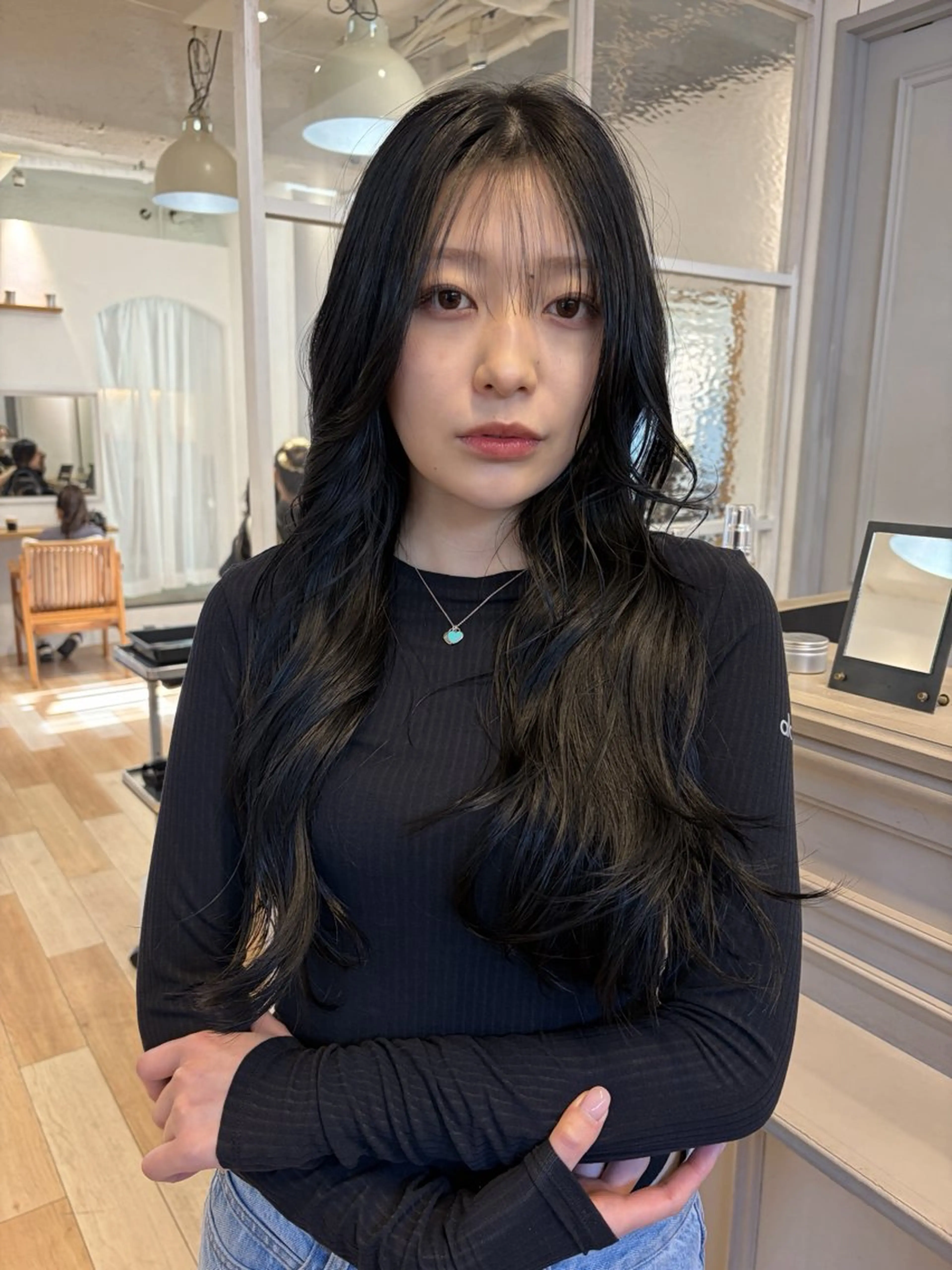 ロング カラー 黒髪 カット ヘアカラー トリートメント ブリーチなしWカラー /赤み消し/トモキのヘアスタイル