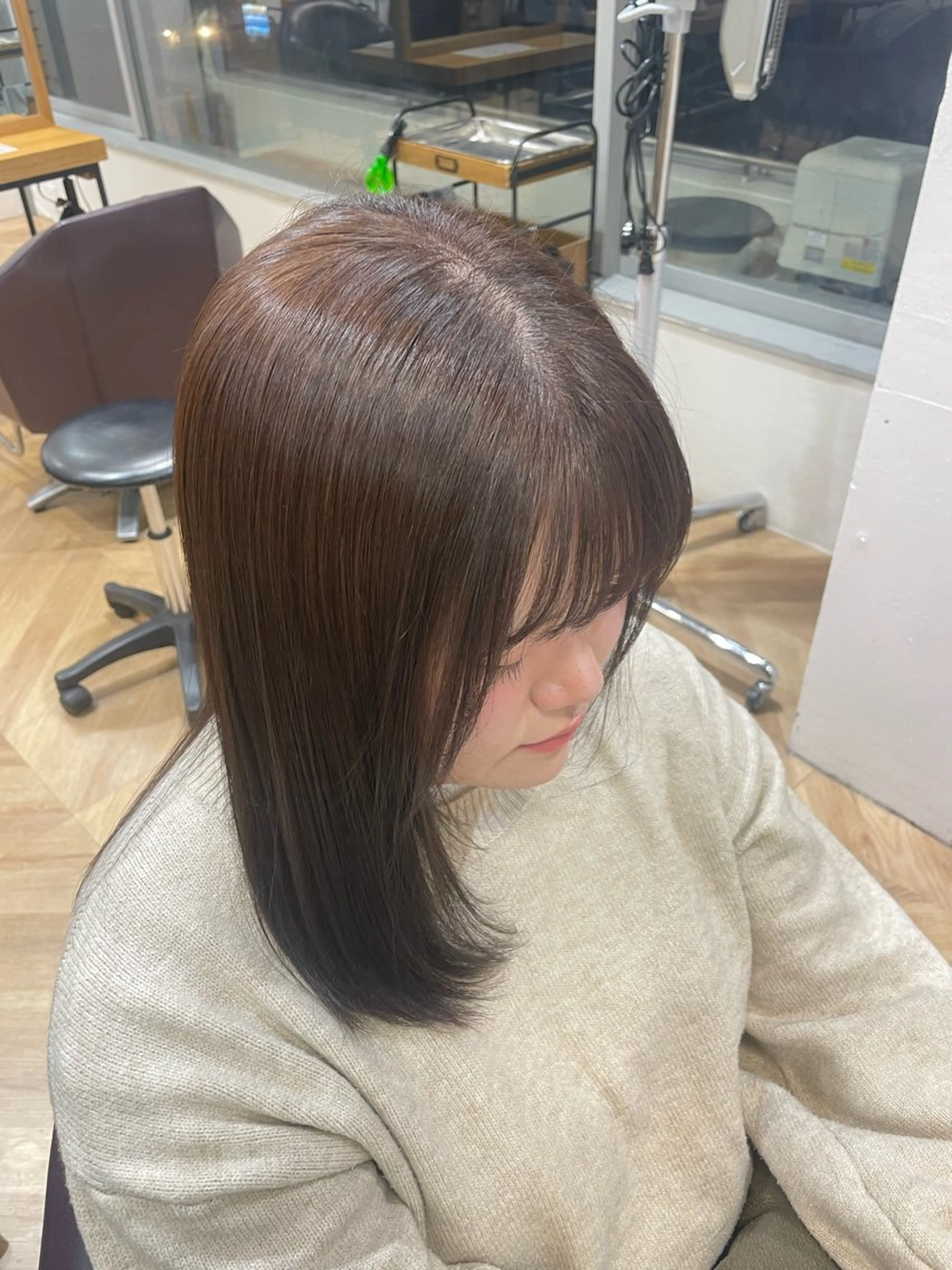 ミディアム 土橋 香のヘアスタイル