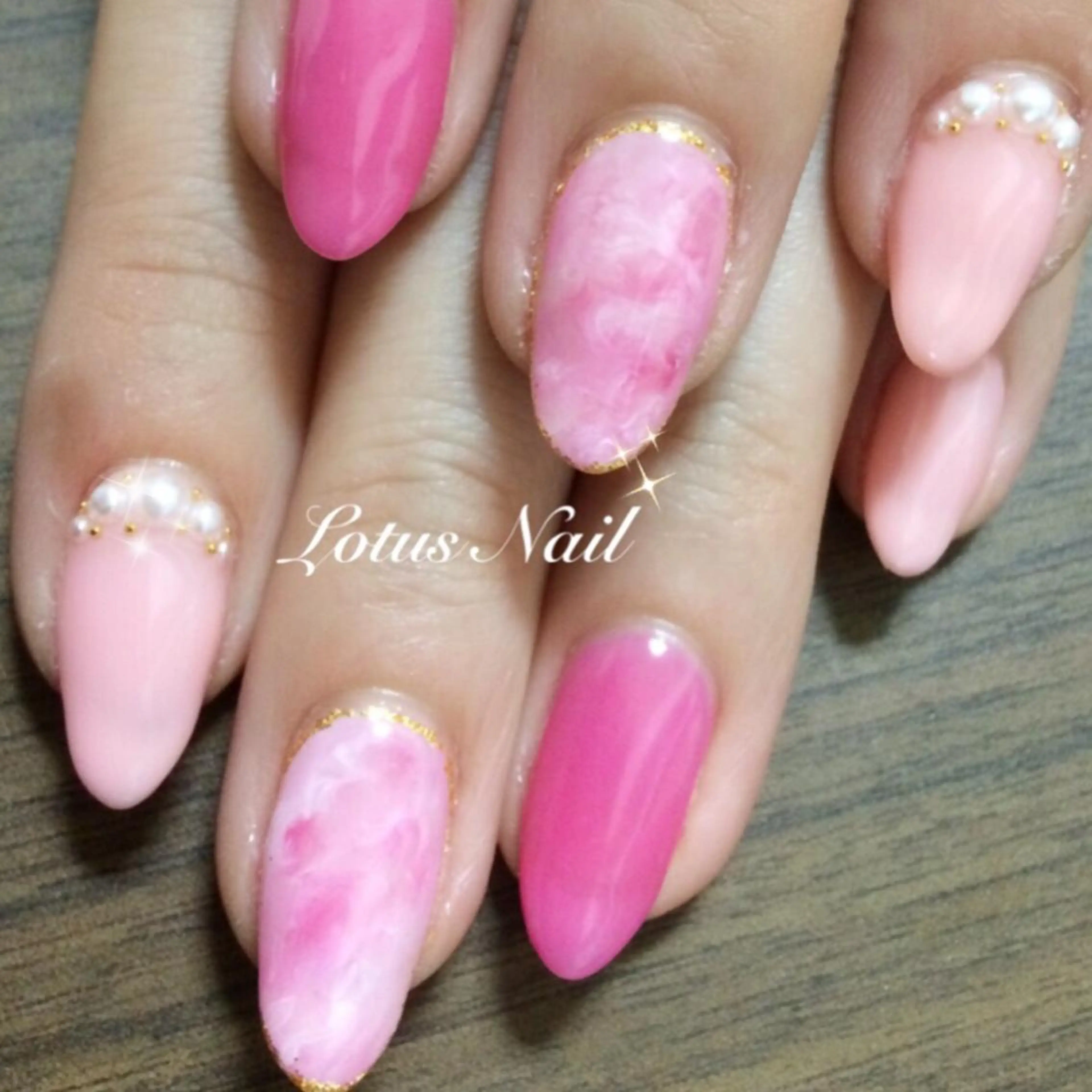 ネイル Lotus Nailのネイルデザイン