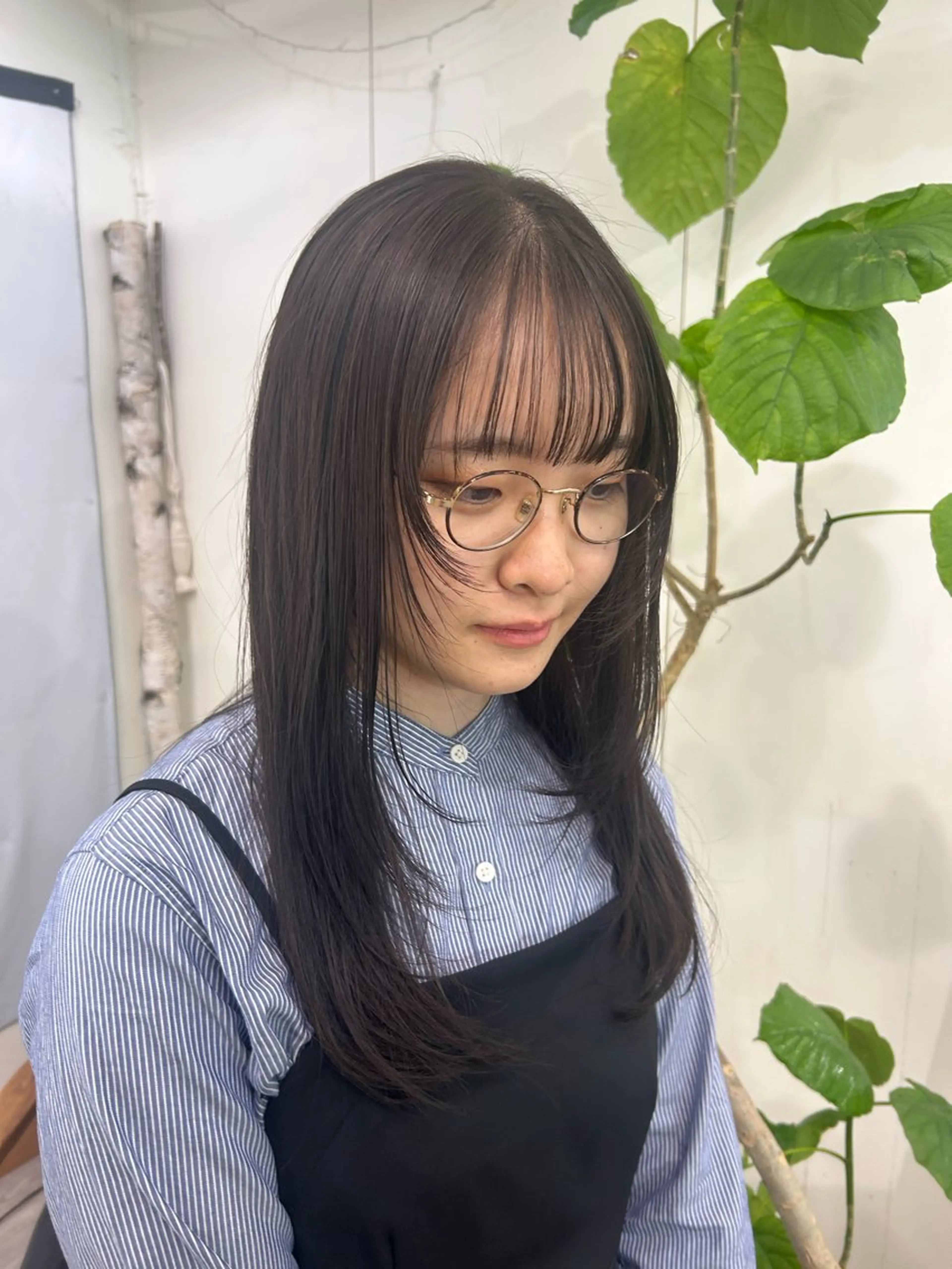 ロング カラー グレージュ シアーグレージュ 顔まわりレイヤー 顔周りカット レイヤーカット 小倉/レイヤー/ 顔周りカット/naoのヘアスタイル