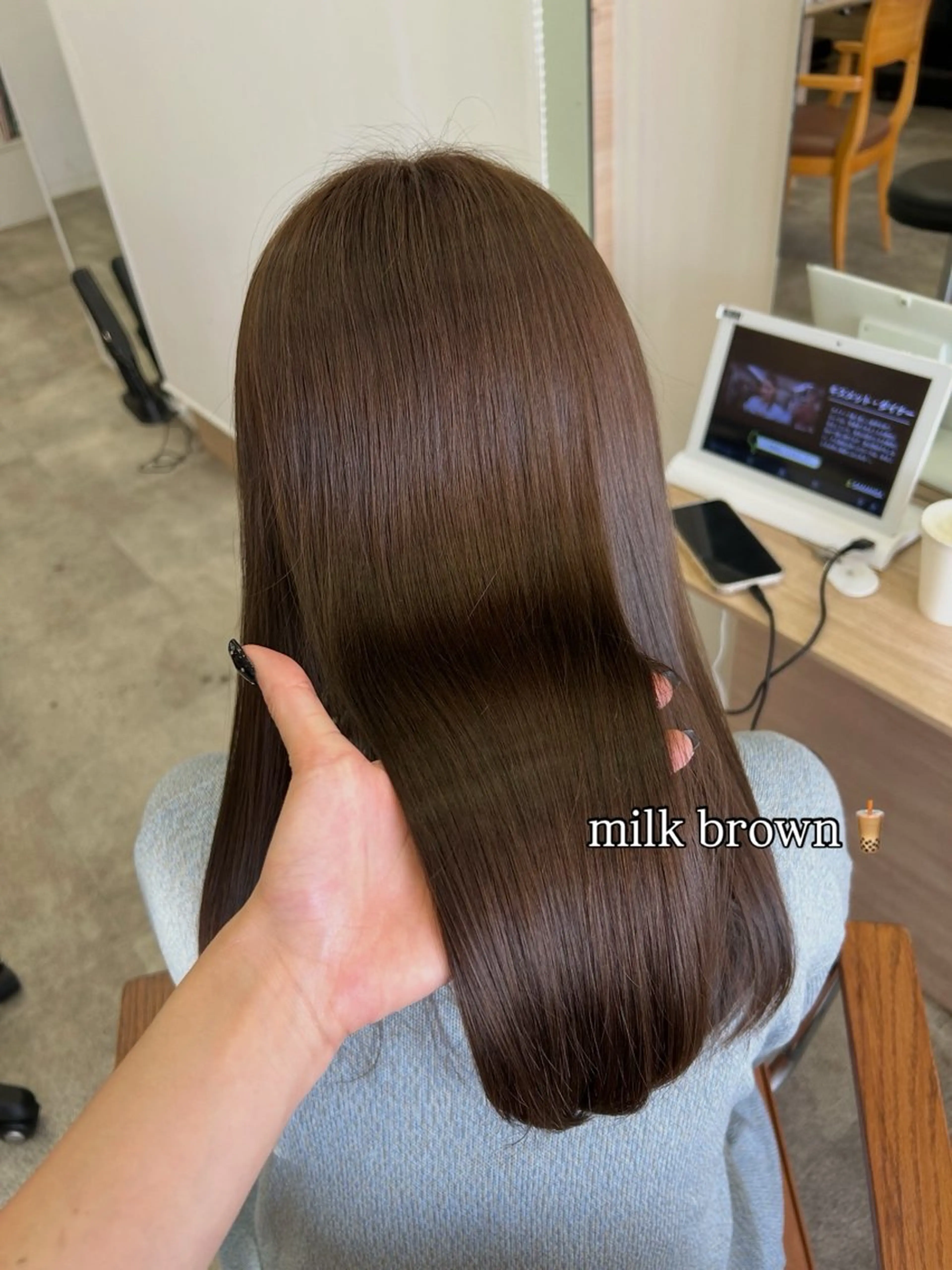 セミロング ヘアカラー レイヤー/ 透明感カラー/チナツのヘアスタイル