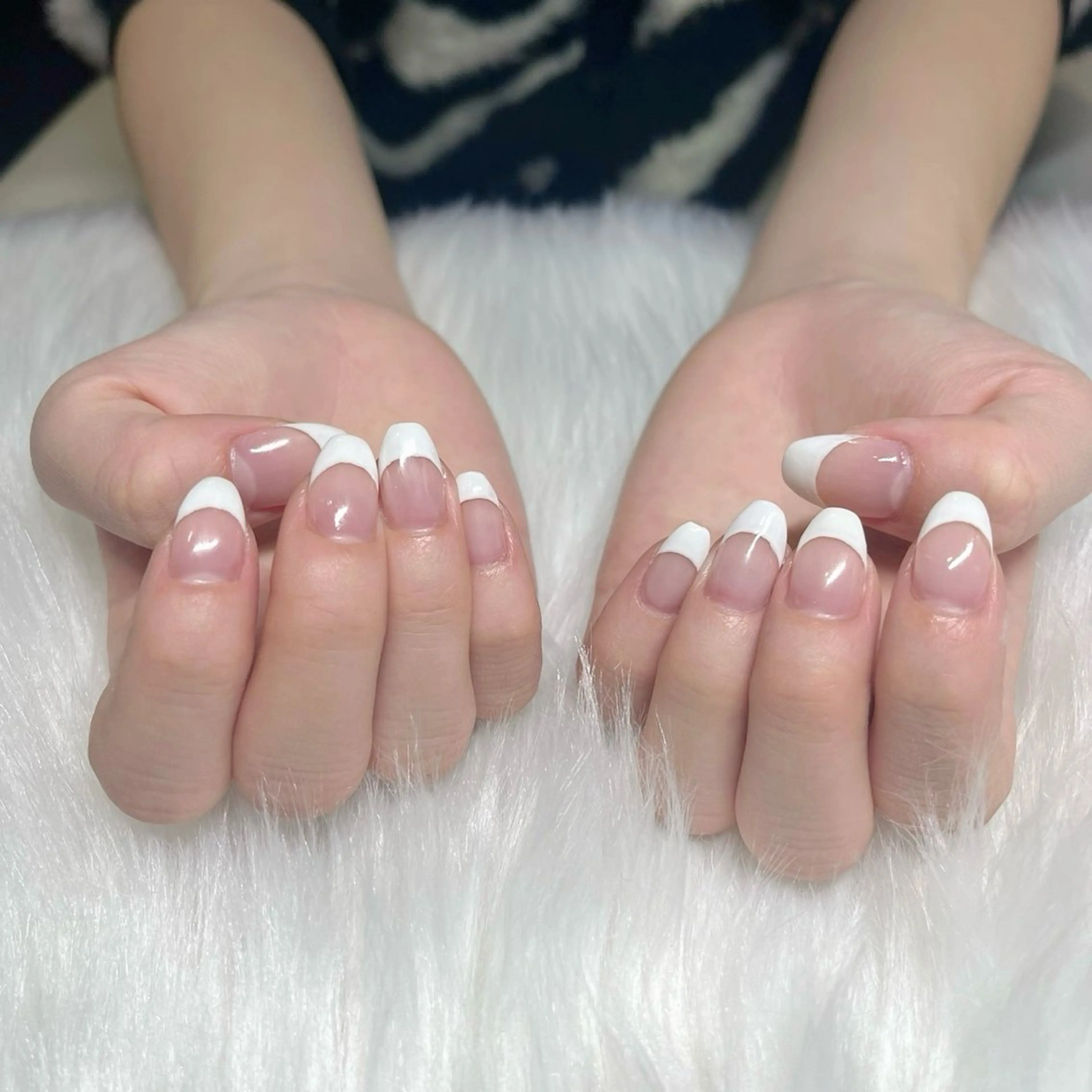 《ハンド》フレンチネイル[オフあり]の写真